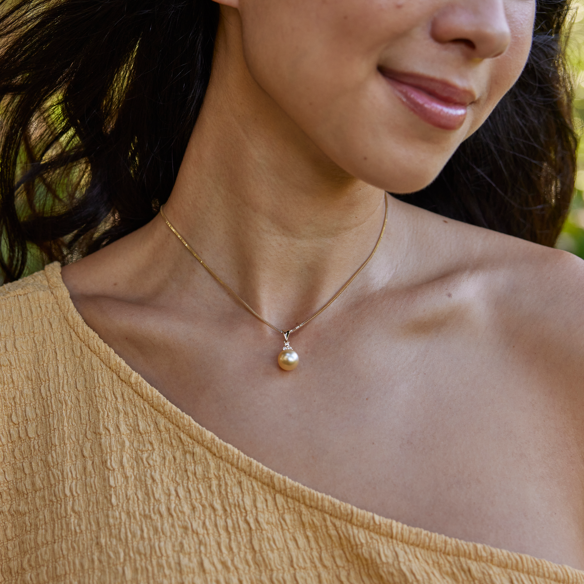 South Sea Gold Pearl Pendant in Gold with Diamonds - 9-10mm