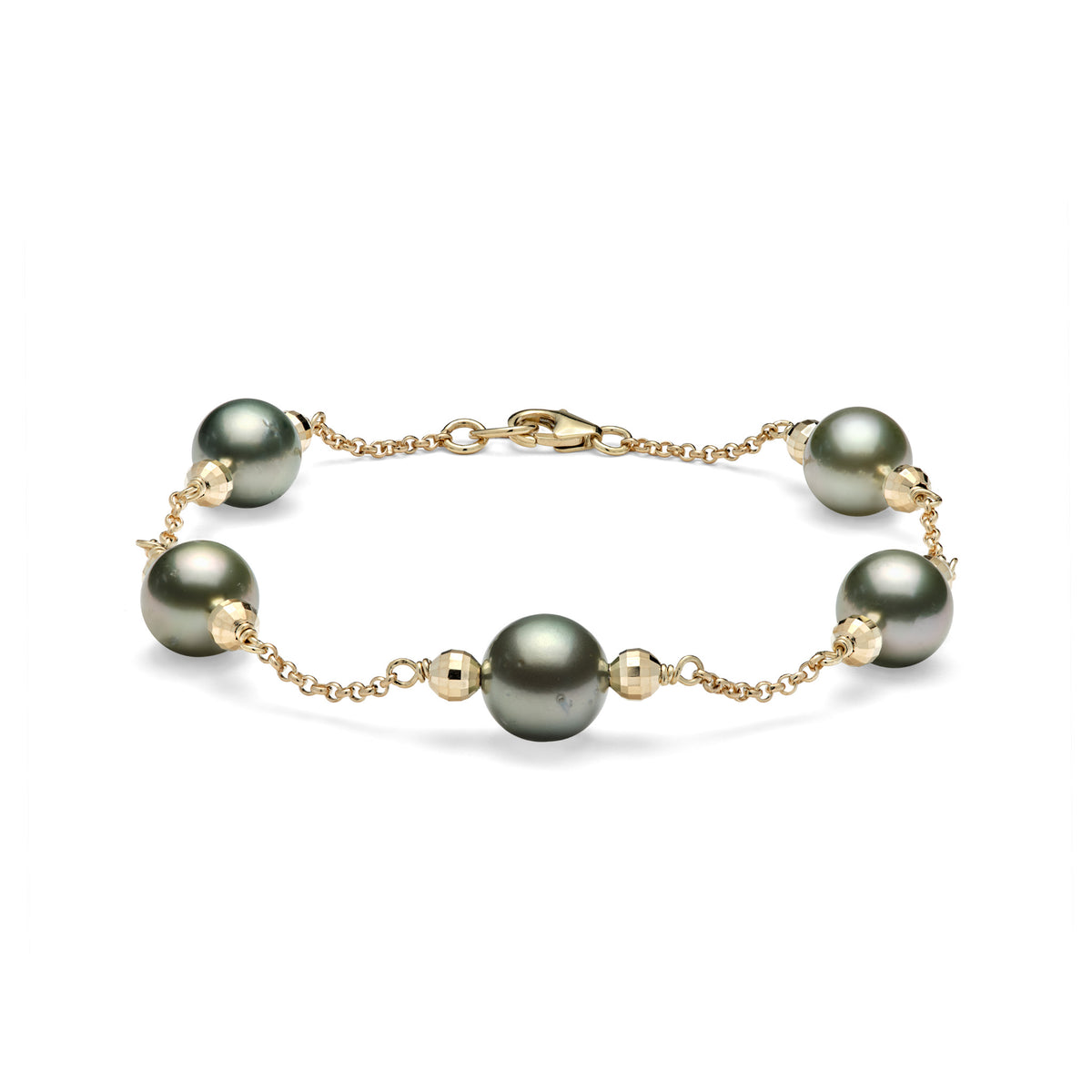 A 14k yellow gold chain bracelet with Tahitian black pearls and high-polish gold beads on each side the pearl, shown on a white background