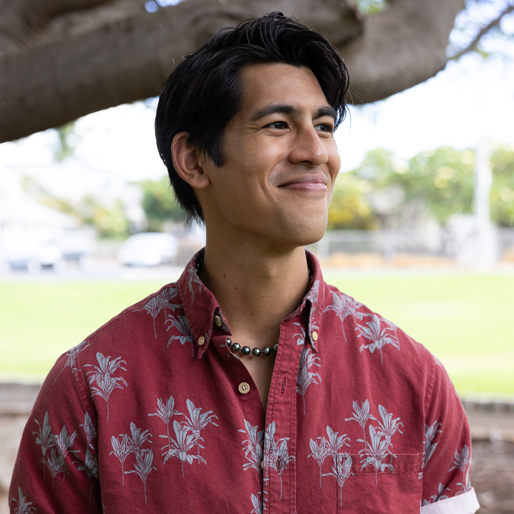 17-18 "ゴールドクラスプ付きタヒチアンブラックパールストランド-10-11mm