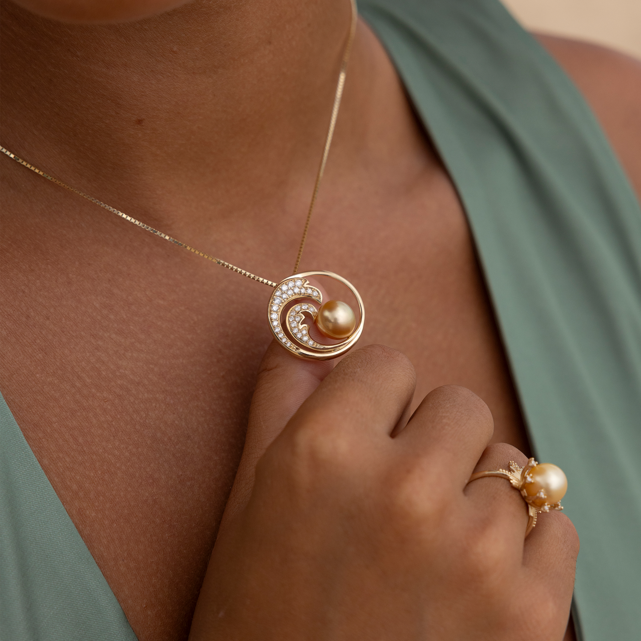 Nalu South Sea Gold Pearl Pendant in Gold with Diamonds - 24mm