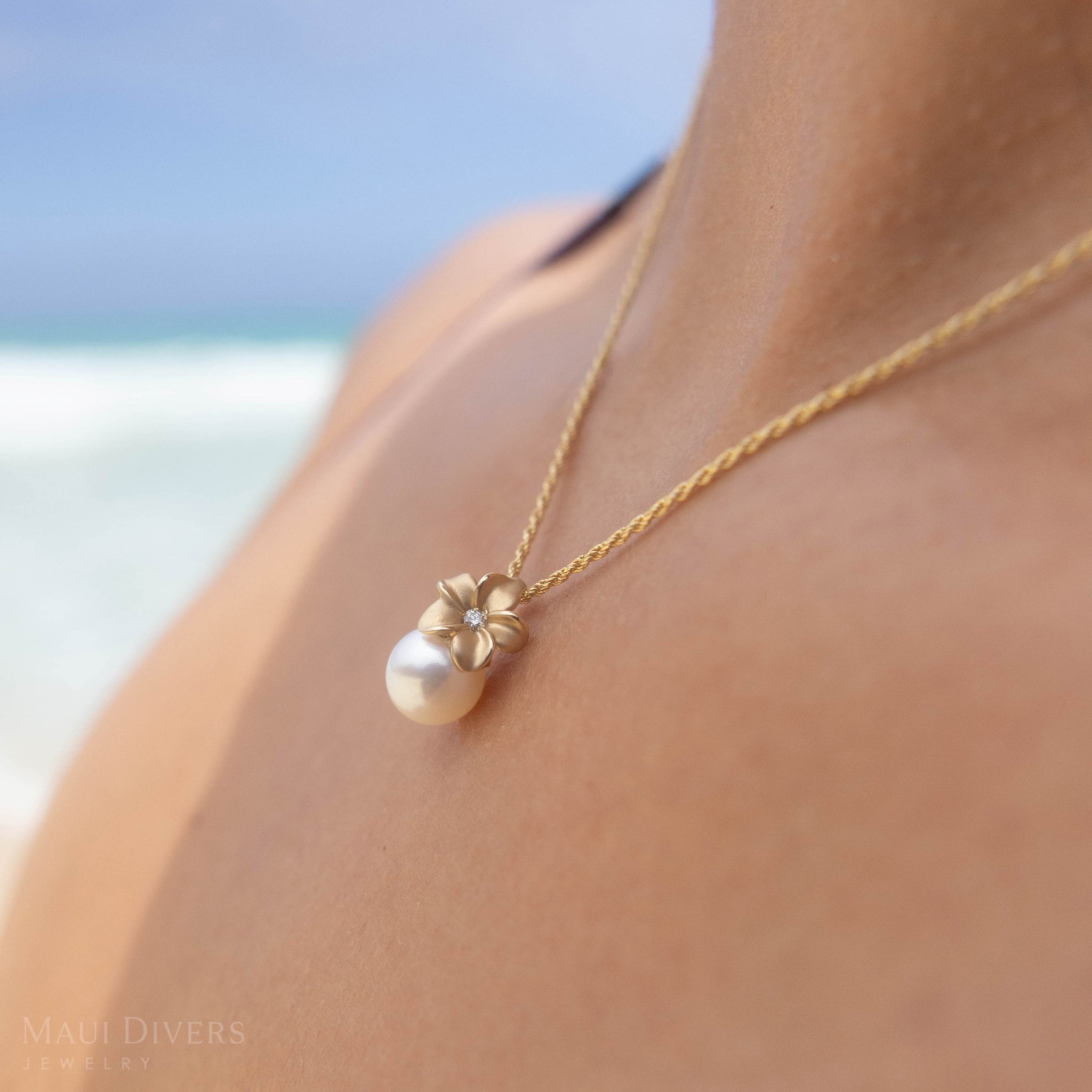 Plumeria Akoya White Pearl Pendant in Gold with Diamond - 8mm
