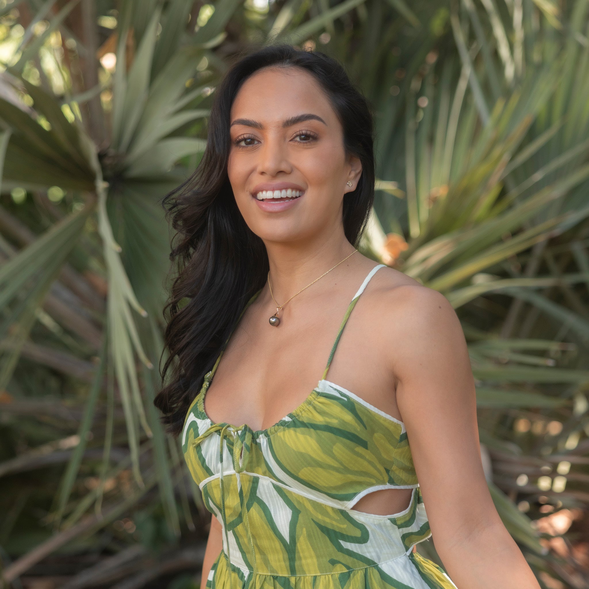 Waterfall Circle Tahitian Black Pearl Pendant in Gold - 12-14mm