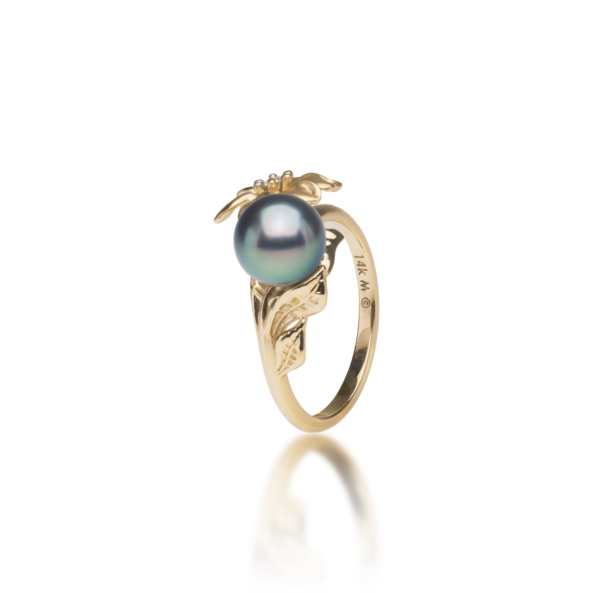 Nāʻū Tahitian Black Pearl Ring in Gold with Diamond - 7-8mm