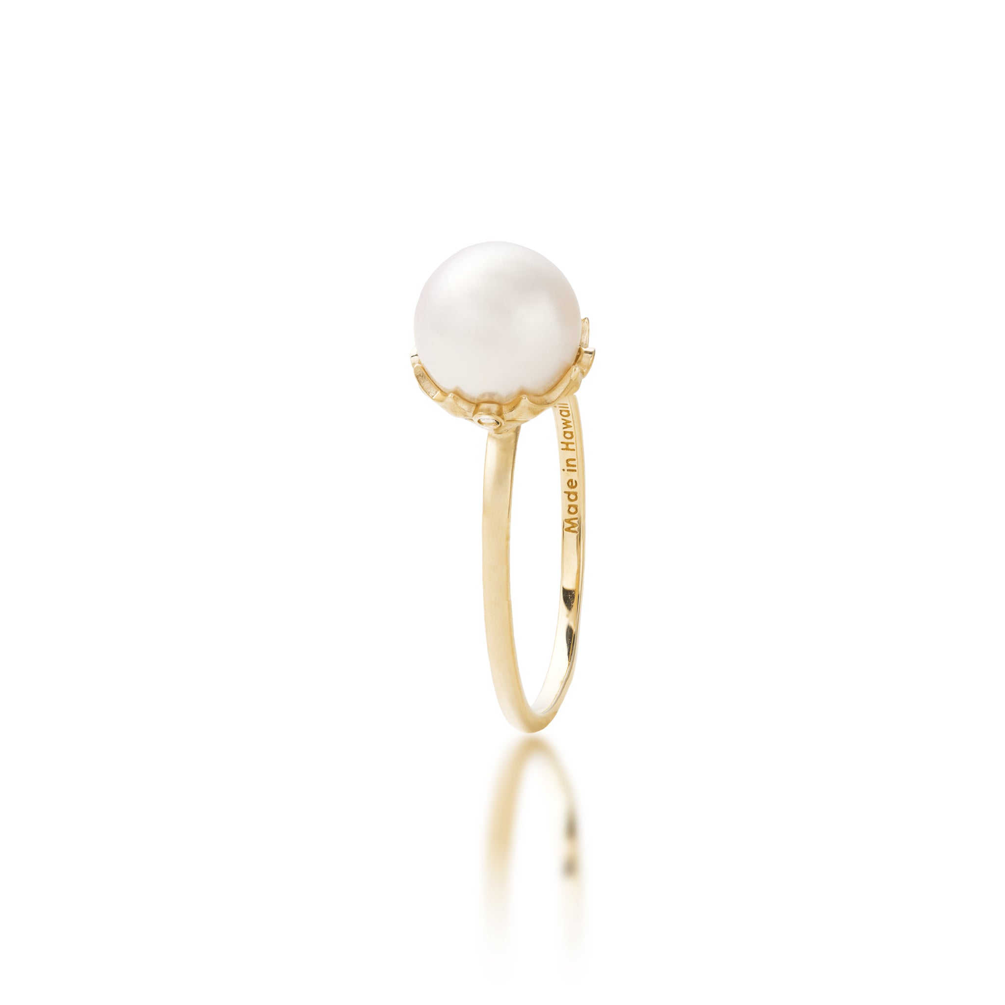 Hawaiian Quilted Star Akoya White Pearl Ring in Gold with Diamonds - 8mm