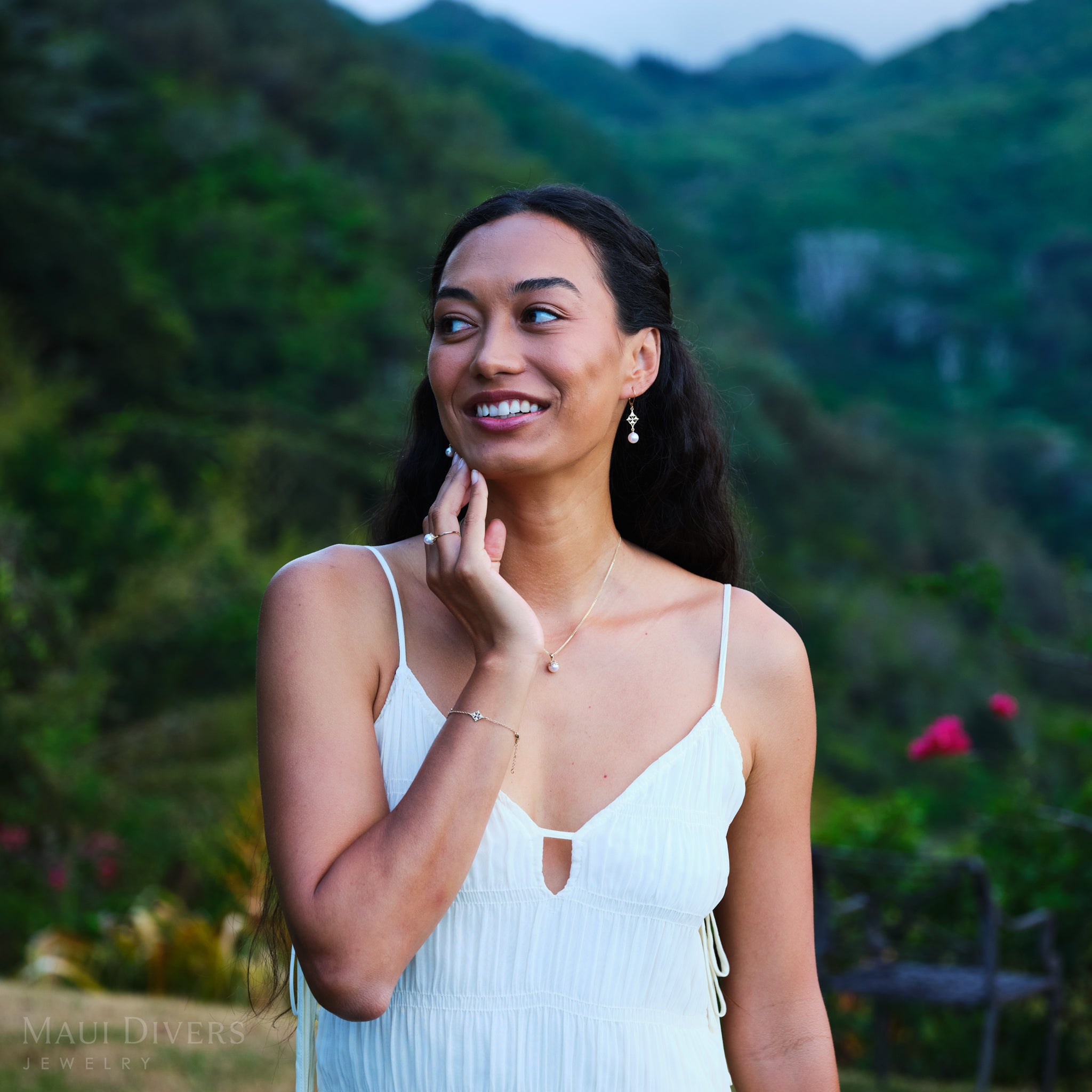 Hawaiian Quilted Star Akoya White Pearl Ring in Gold with Diamonds - 8mm