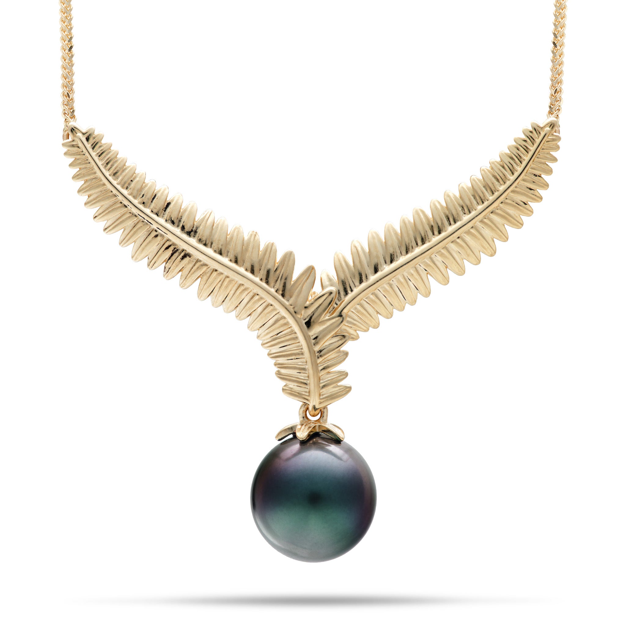 16-18" Adjustable Kupukupu Fern Tahitian Black Pearl Necklace in Gold on a white background