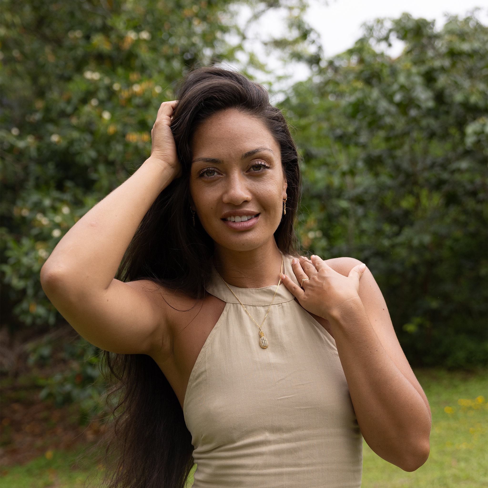 Pineapple Pendant in Gold with Diamonds - 30mm