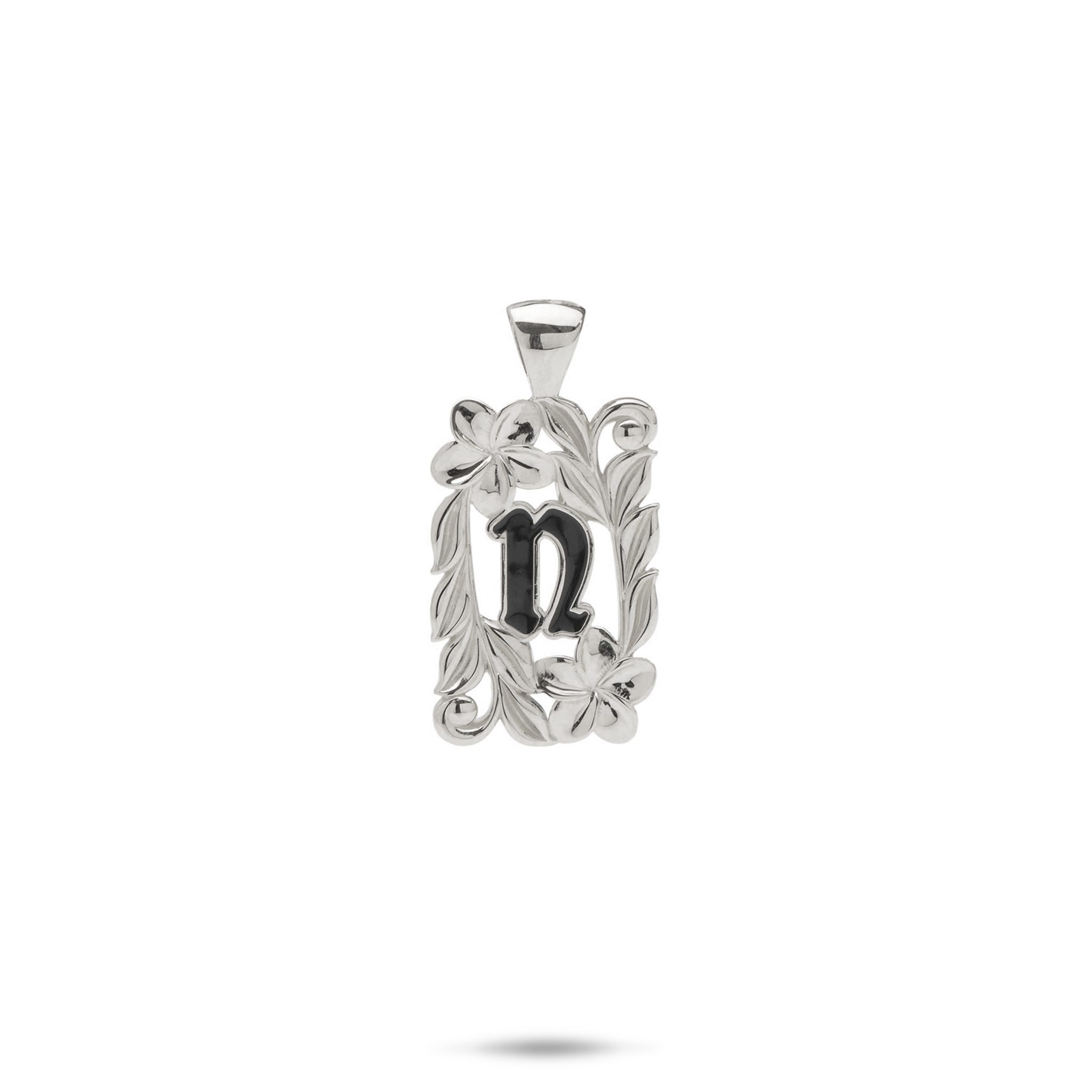特別注文のハワイアンの家宝のプルメリアの初期ペンダント - 17mm