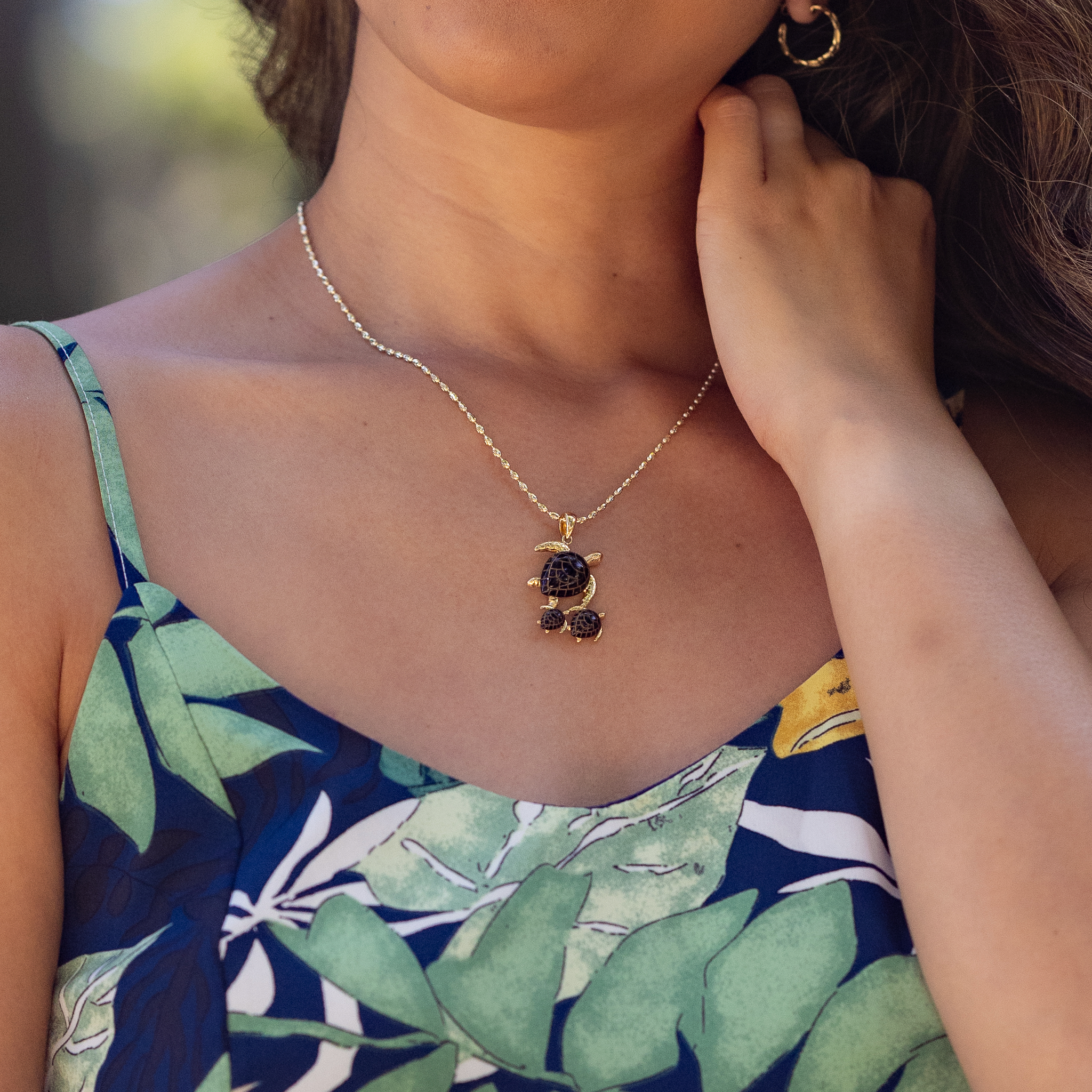 Honu Black Coral Pendant in Gold - 29mm