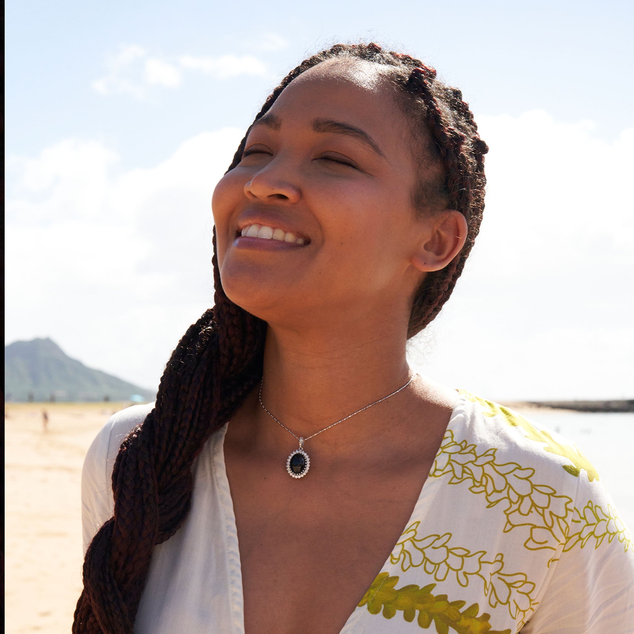 プリンセス・カイウラニ ブラックコーラル ペンダント ホワイトゴールド ダイヤモンド付き - 16mm