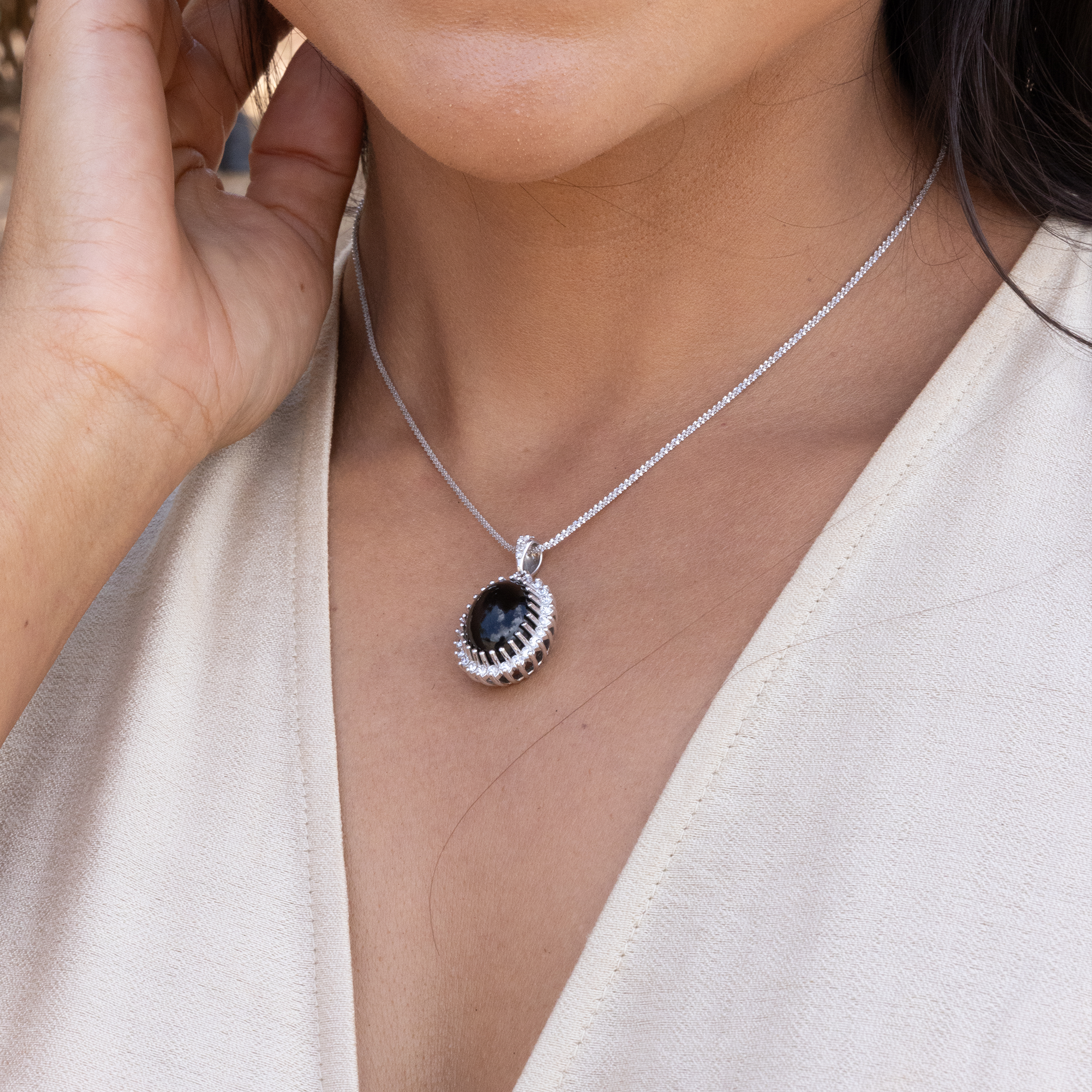 プリンセス・カイウラニ ブラックコーラル ペンダント ホワイトゴールド ダイヤモンド付き - 16mm