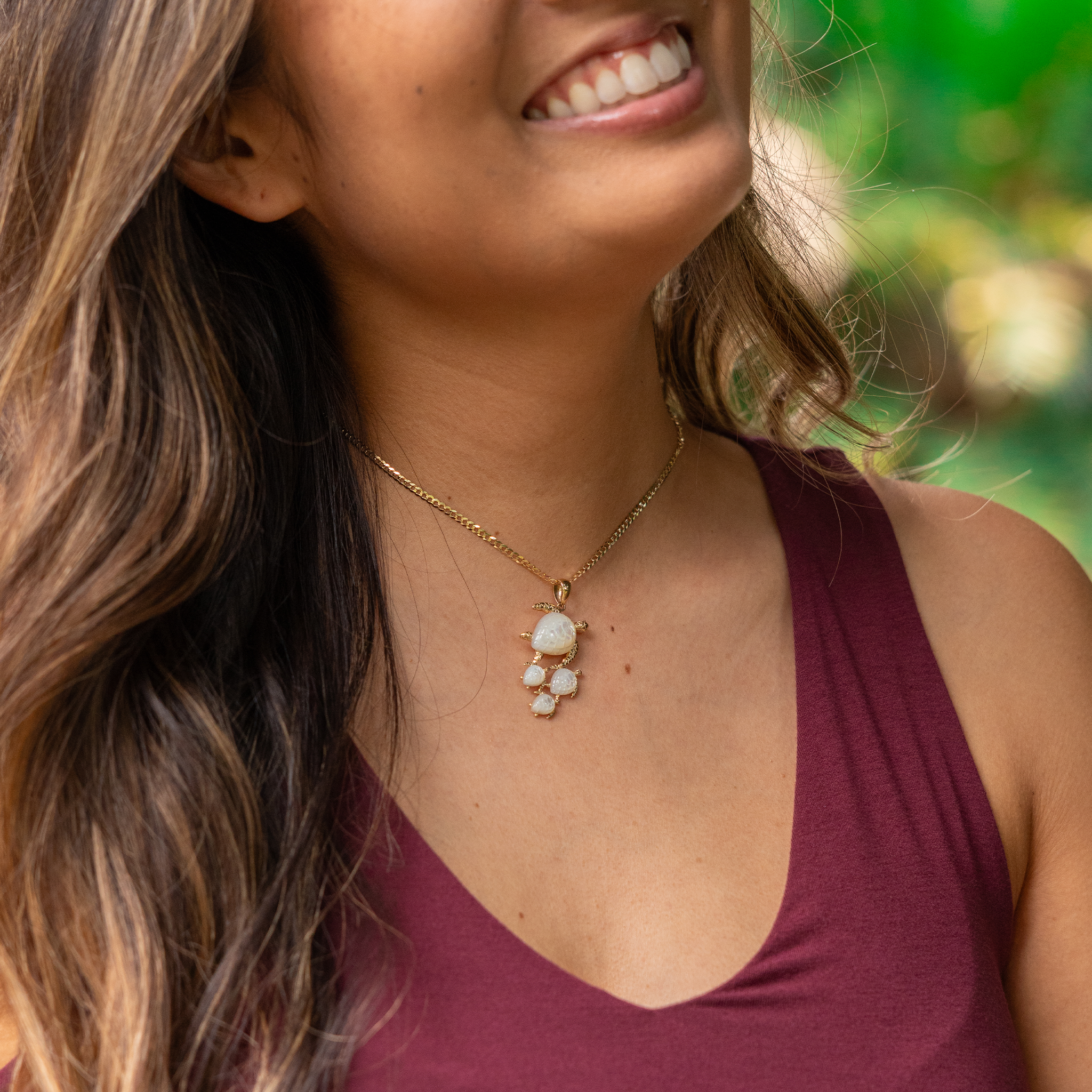 Honu Mother of Pearl Pendant in Gold - 36mm