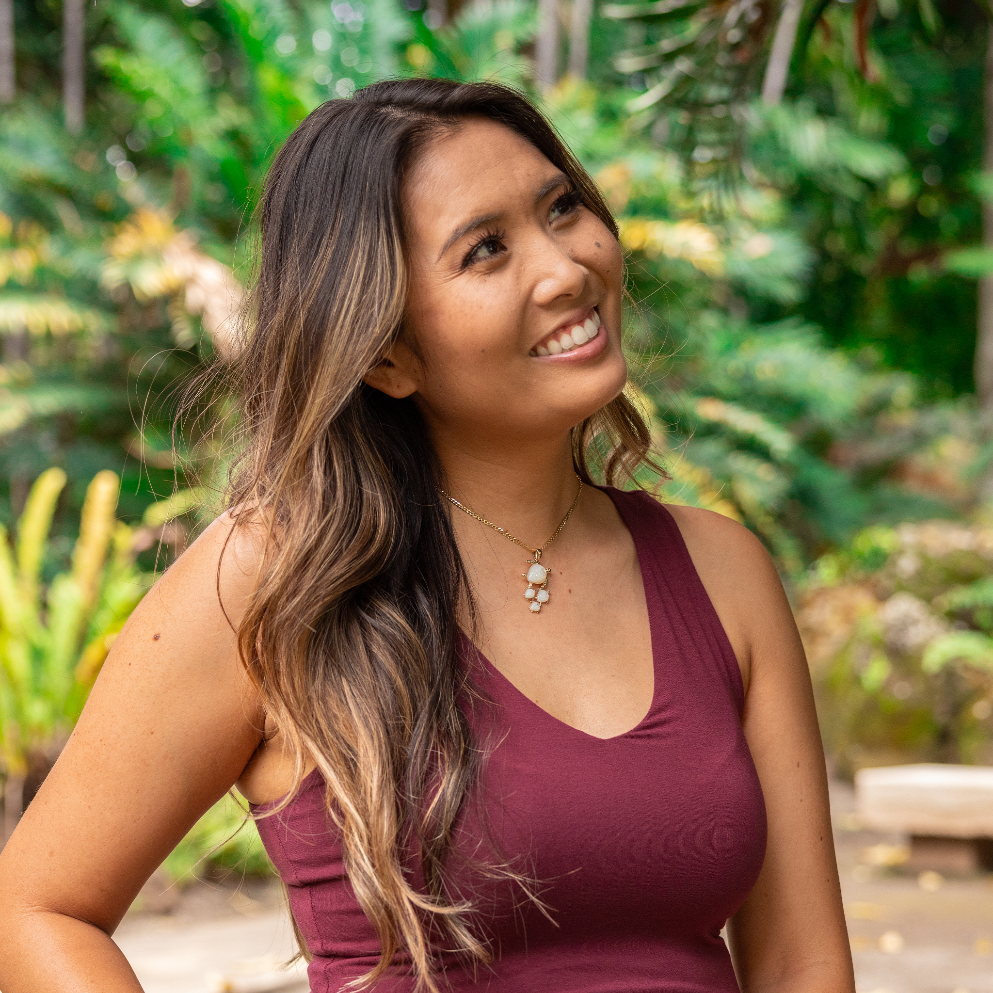 Honu Mother of Pearl Pendant in Gold - 36mm