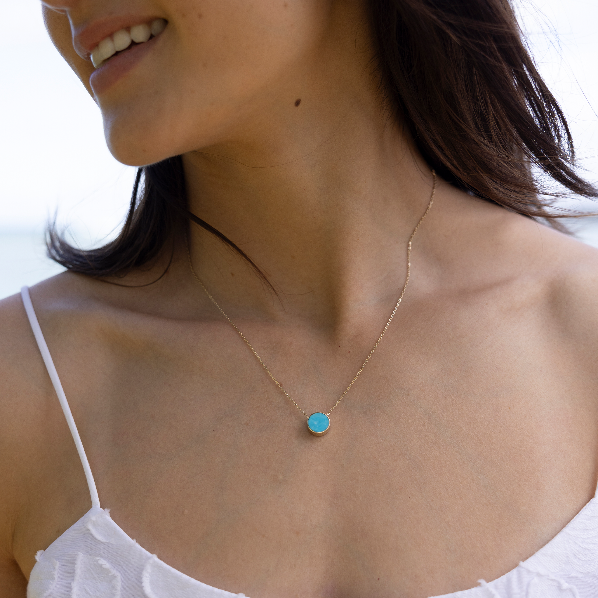 16-18 "調整可能なEclipse Flipside Turquoise&Mother of Pearl Necklace in Gold -9mm