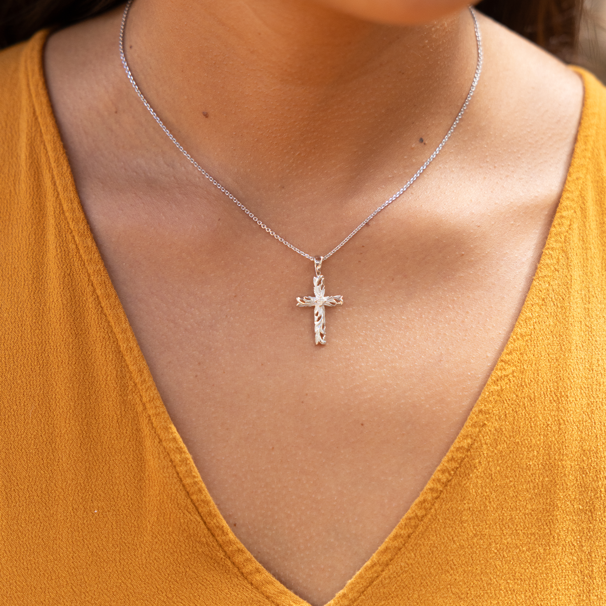 Hawaiian Heirloom Old English Scroll Cross Pendant in White Gold with Diamond - 23mm