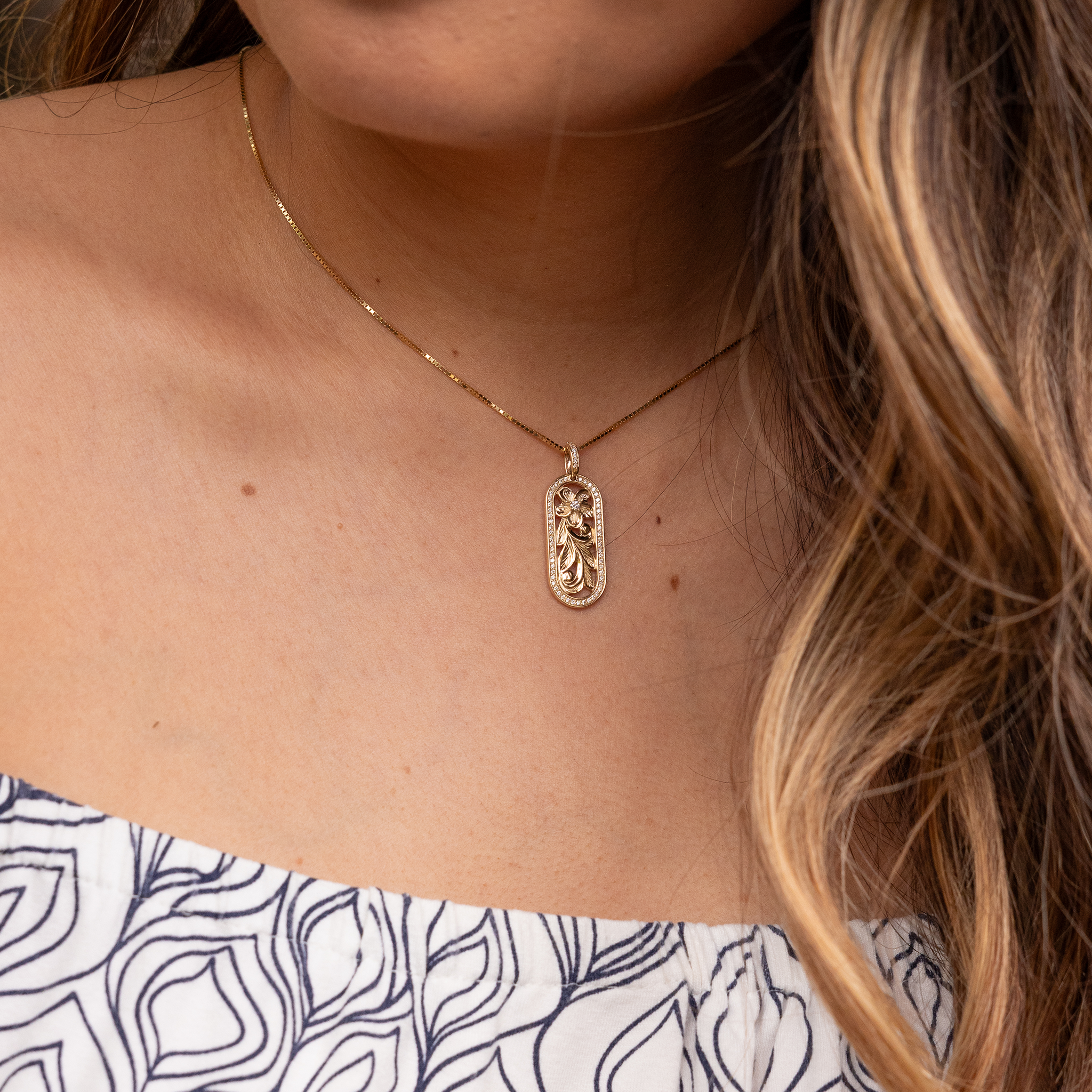 Hawaiian Heirloom Plumeria Pendant in Gold with Diamonds - 27mm