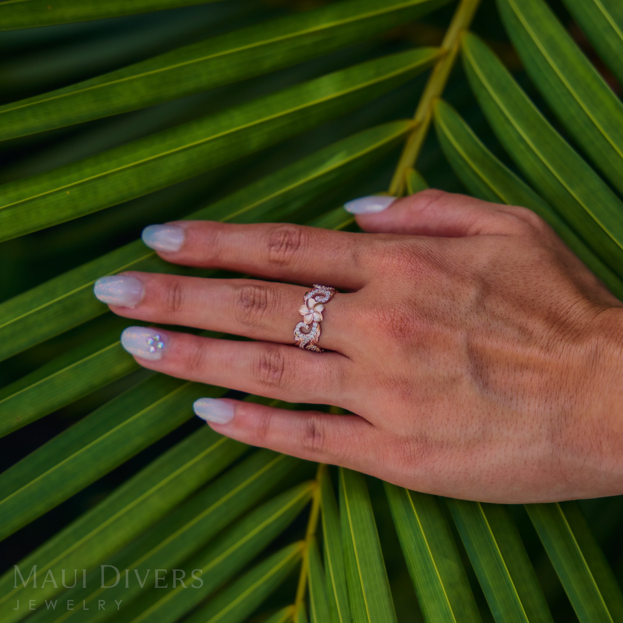 Hawaiian Heirloom Plumeria Ring in Rose Gold with Diamonds - 8mm