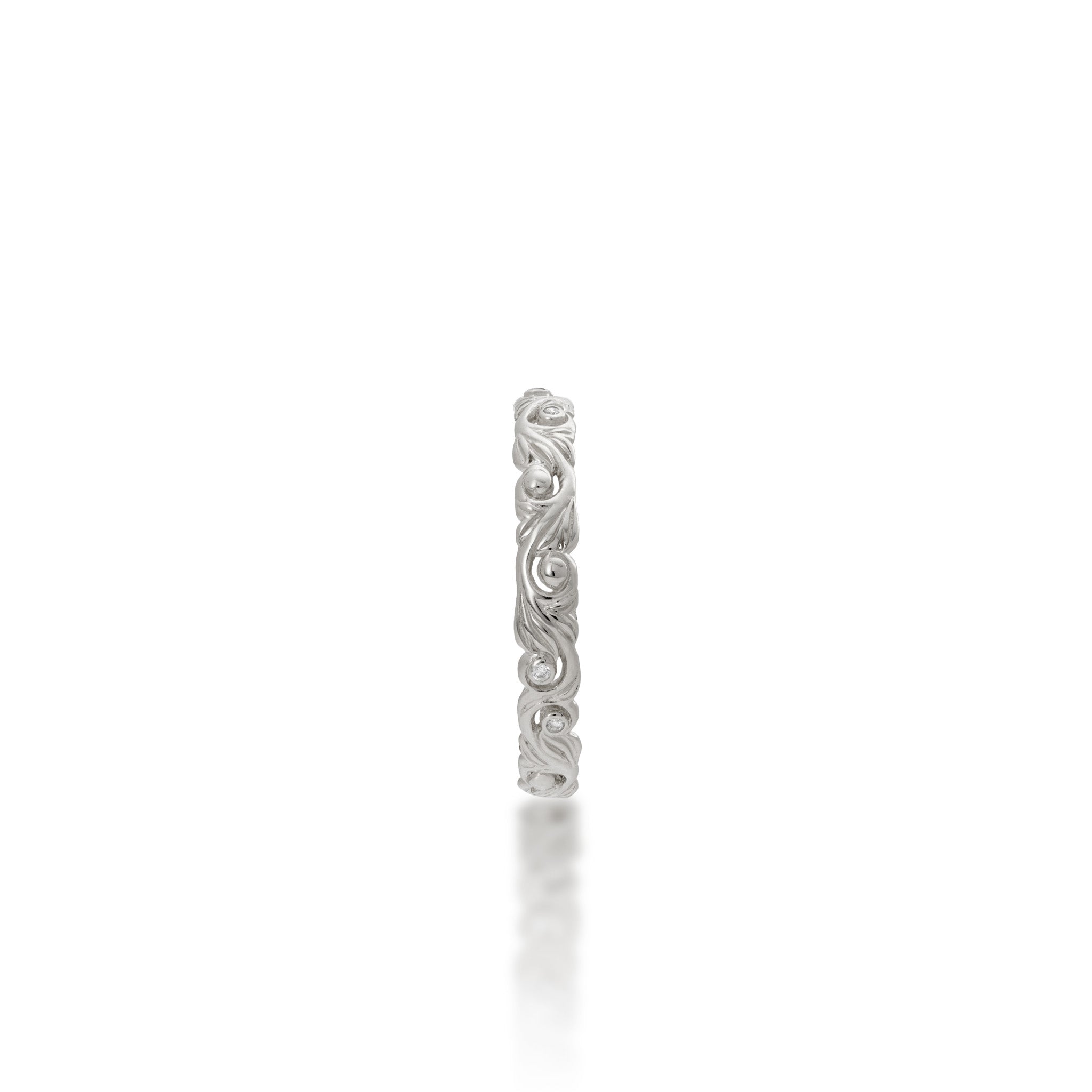 Front view of the 3mm Living Heirloom Ring in White Gold with Diamonds