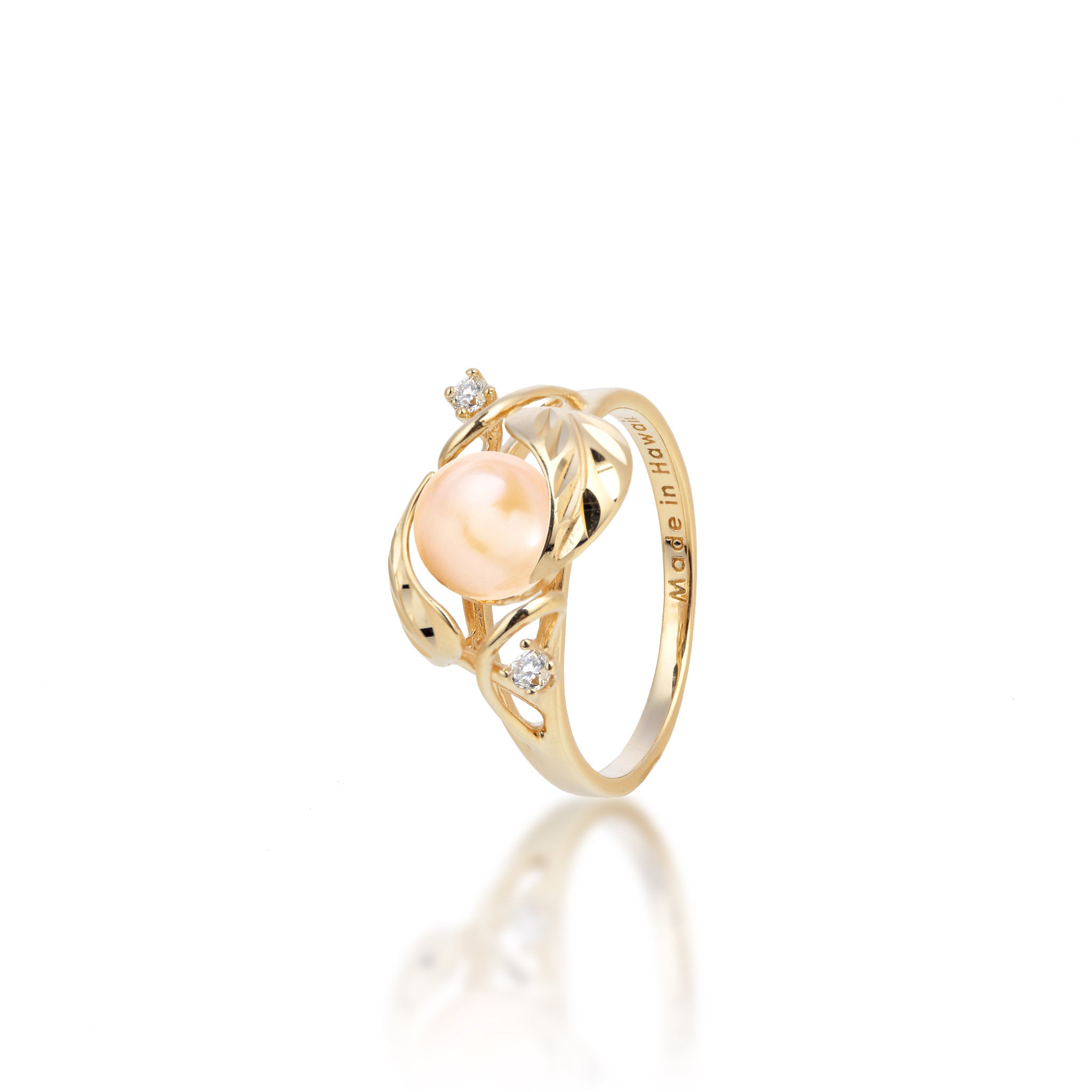 Pick A Pearl Maile Ring in Gold with Diamonds