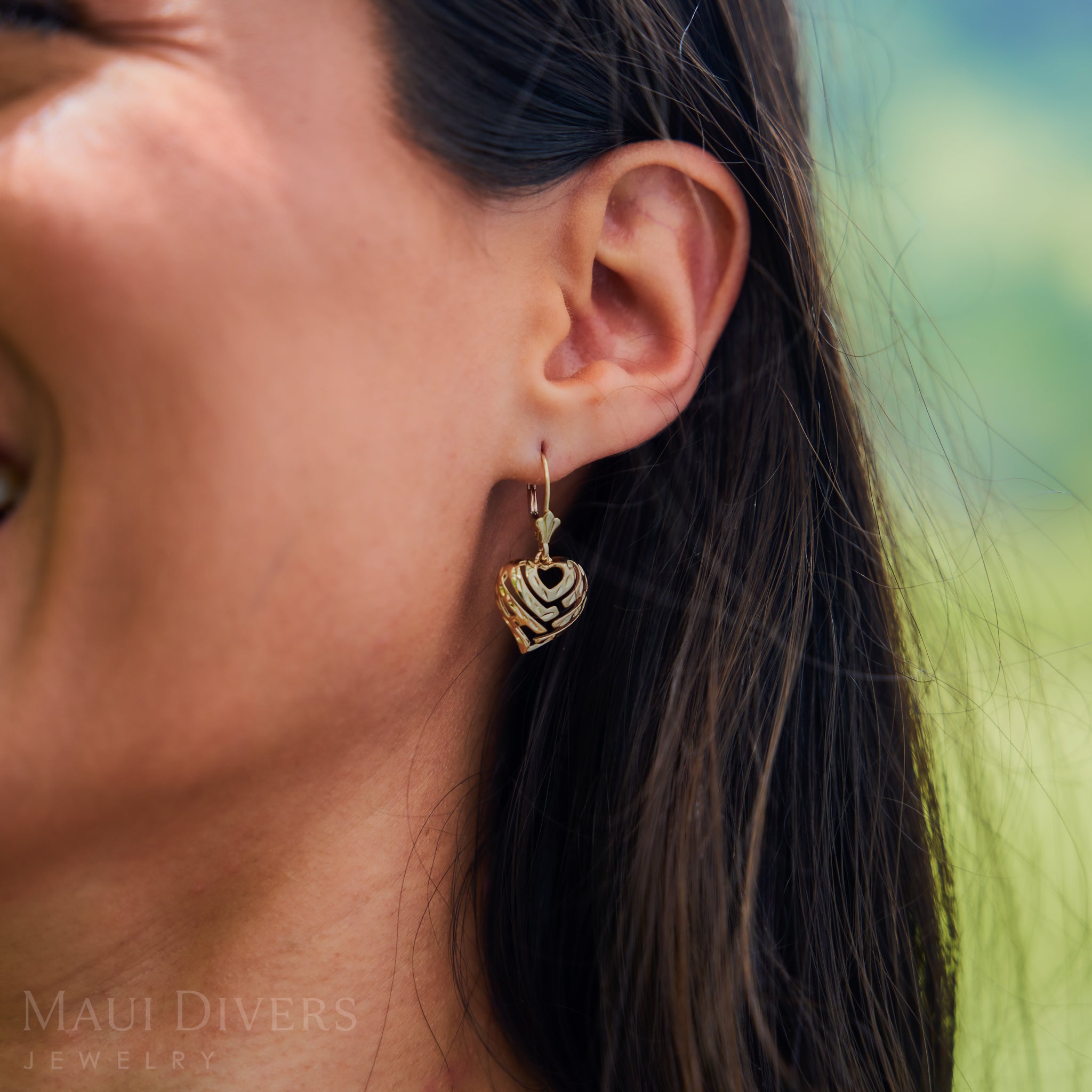 Aloha Heart Earrings in Gold - 15mm