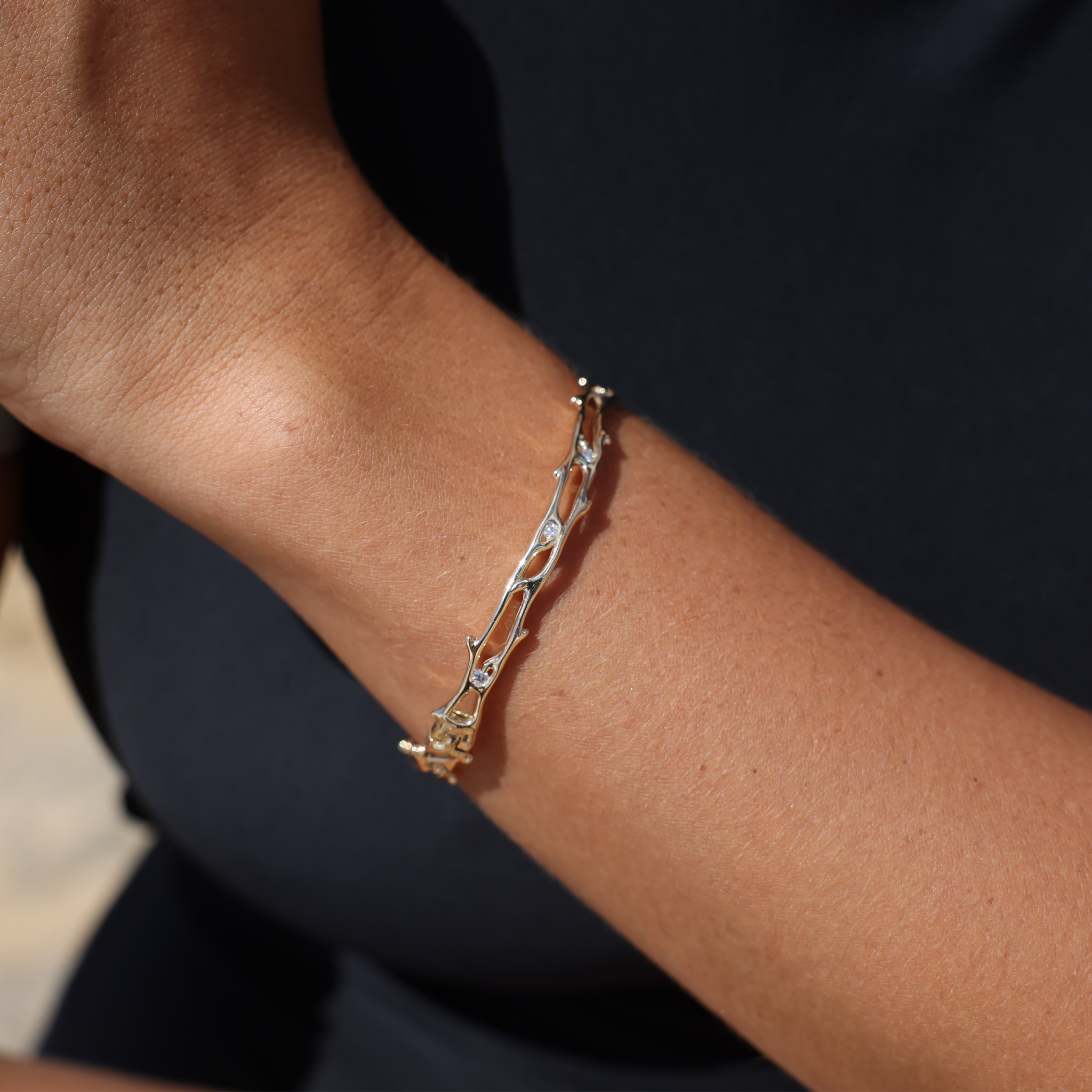 ダイヤモンド付きの金の遺産ブレスレット