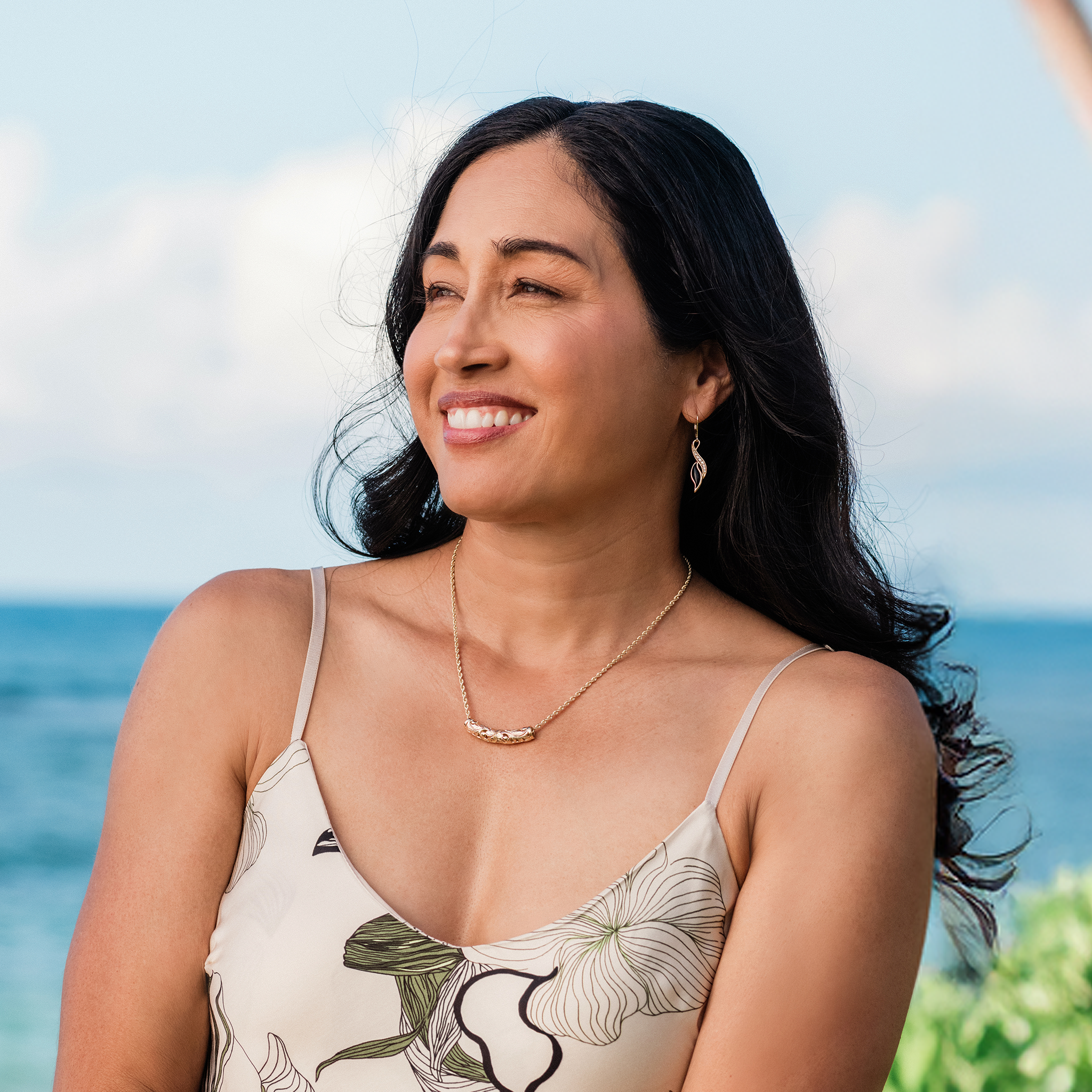 Paradise Black Coral Earrings in Gold with Diamonds