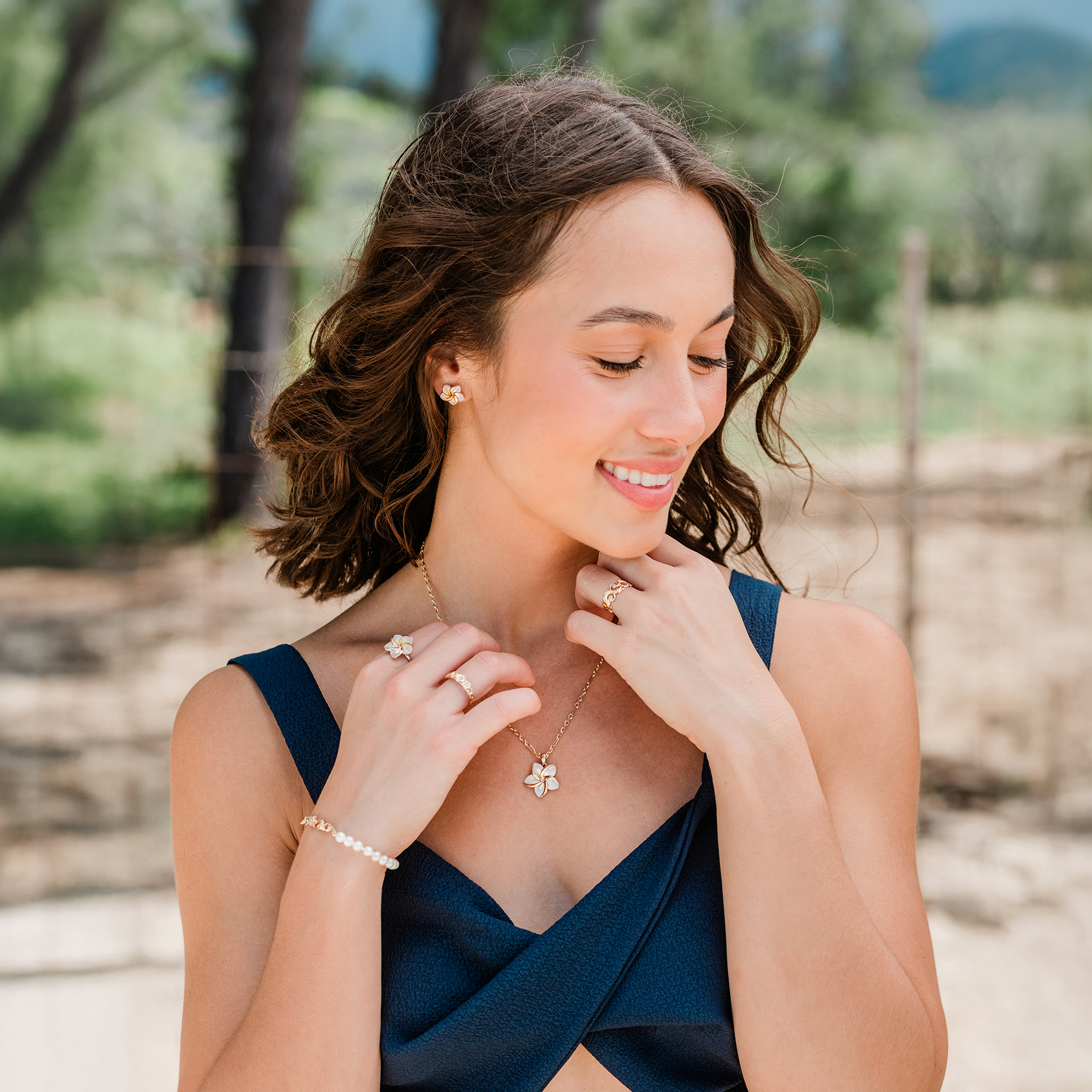 Plumeria Mother of Pearl Ring in Gold - 16mm