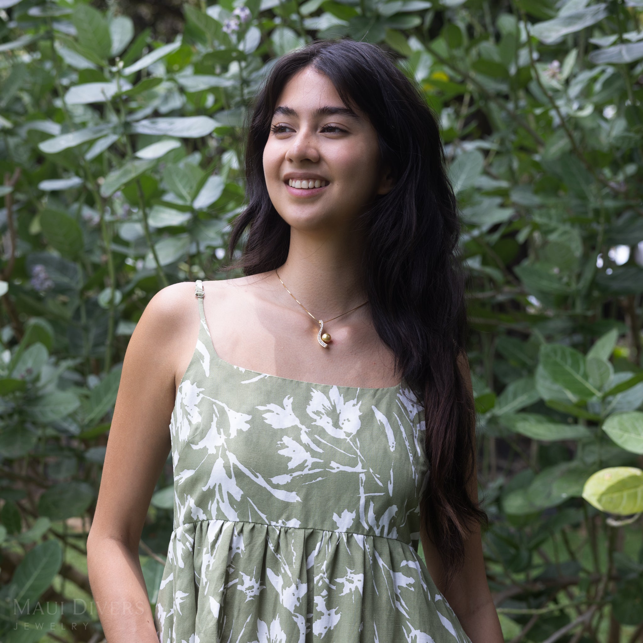 South Sea Gold Pearl Pendant in Gold with Diamonds - 11-12mm