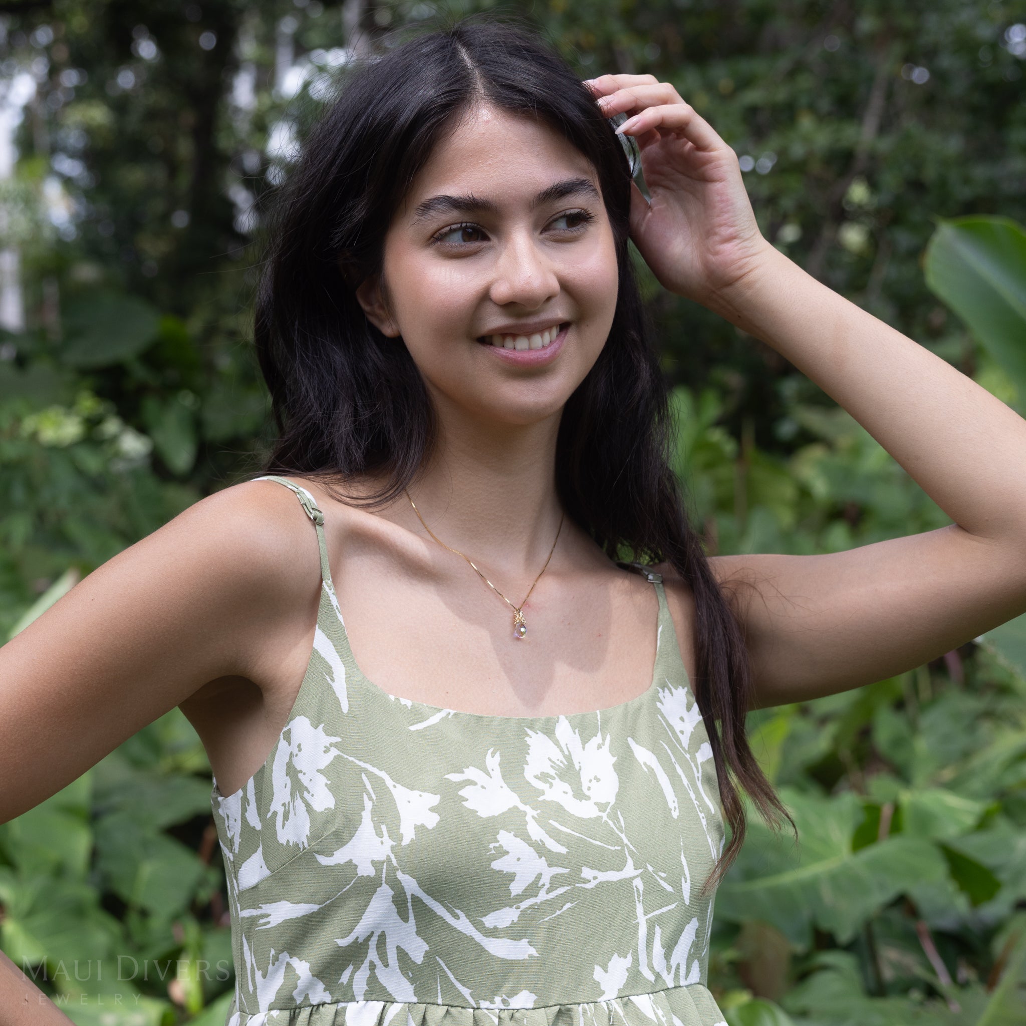 Crystal Pineapple Pendant in Gold - 20mm