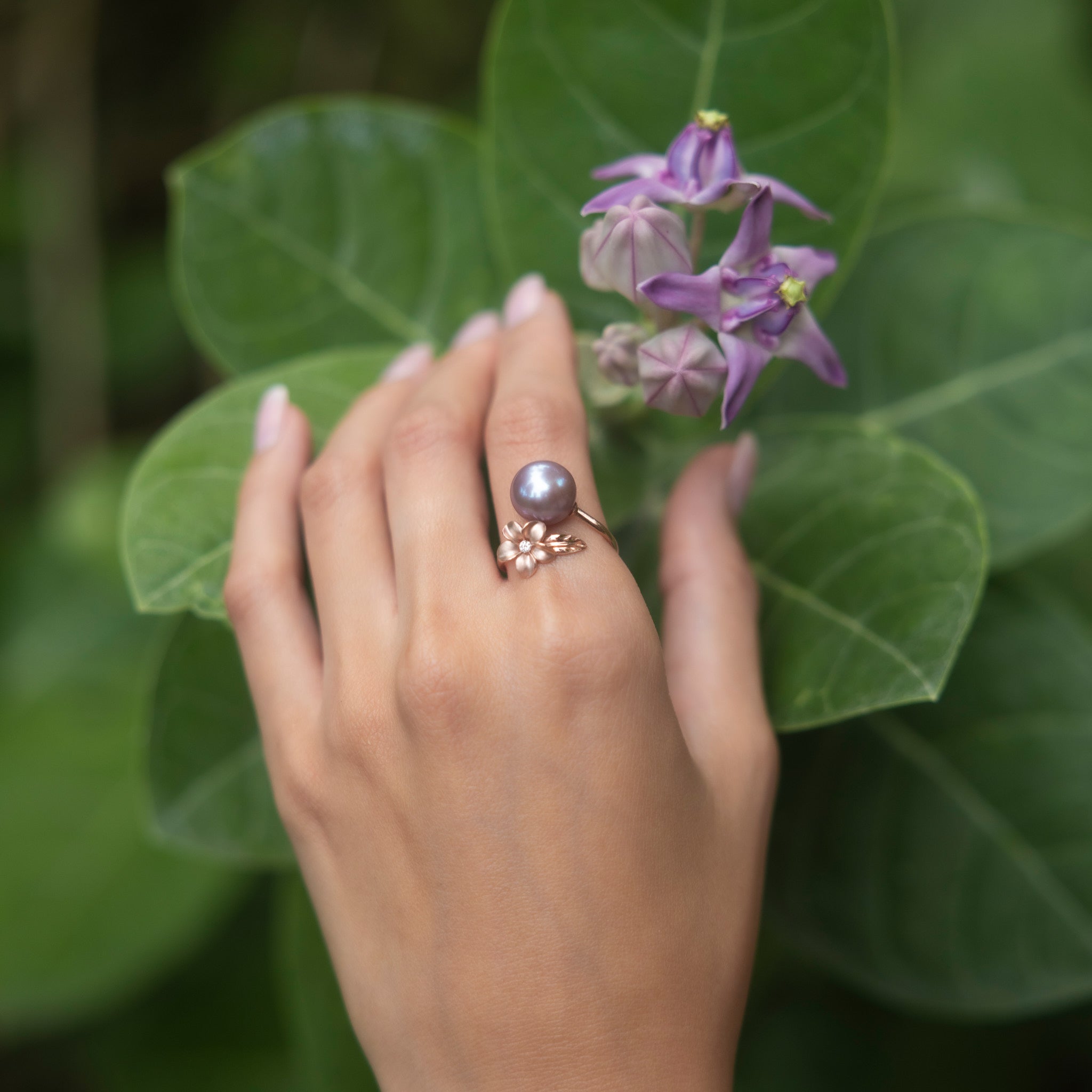 Plumeria Lilac Freshwater Pearl Ring in Rose Gold - 10-11mm