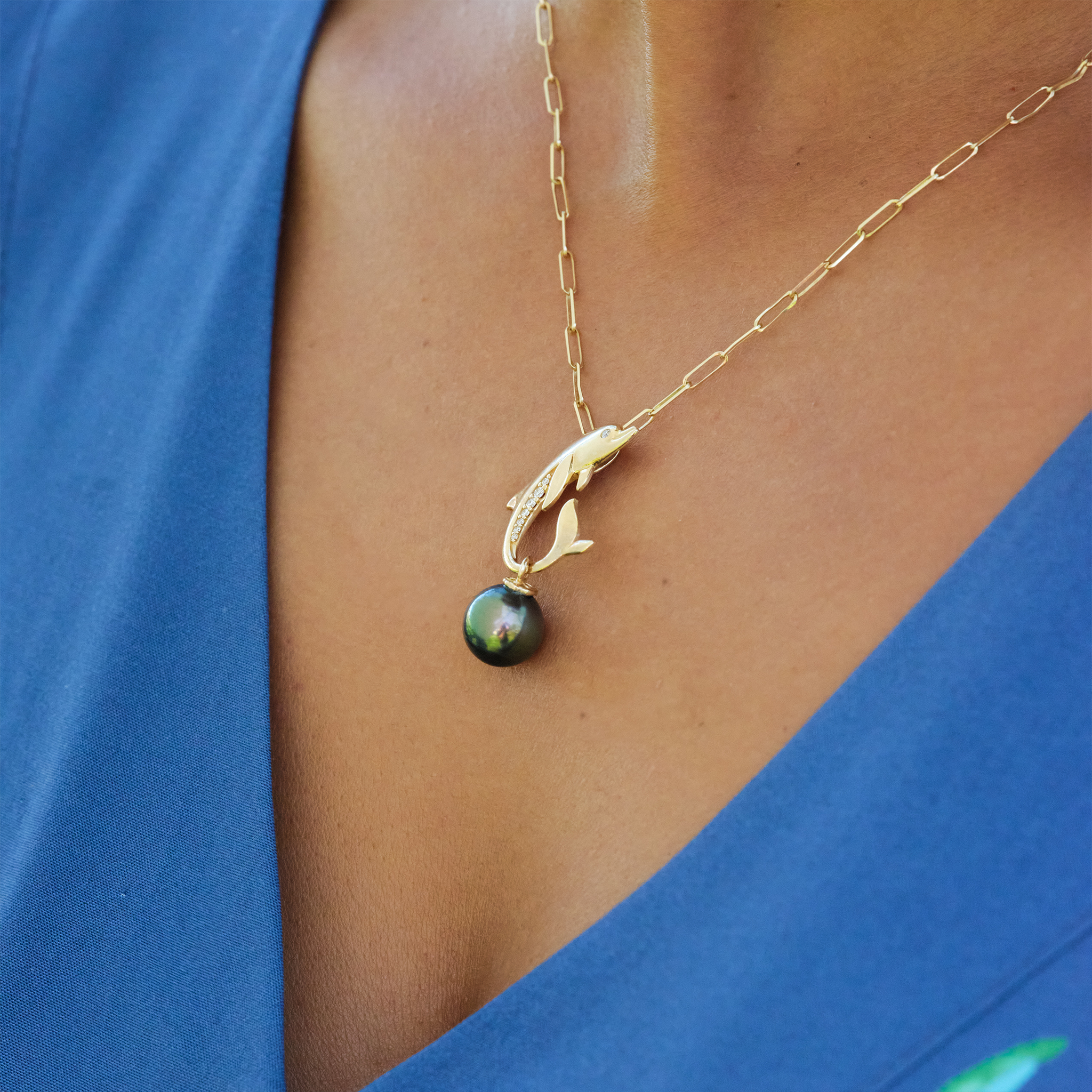 Ocean Dance Dolphin Tahitian Black Pearl Pendant in Gold with Diamonds - 9-10mm