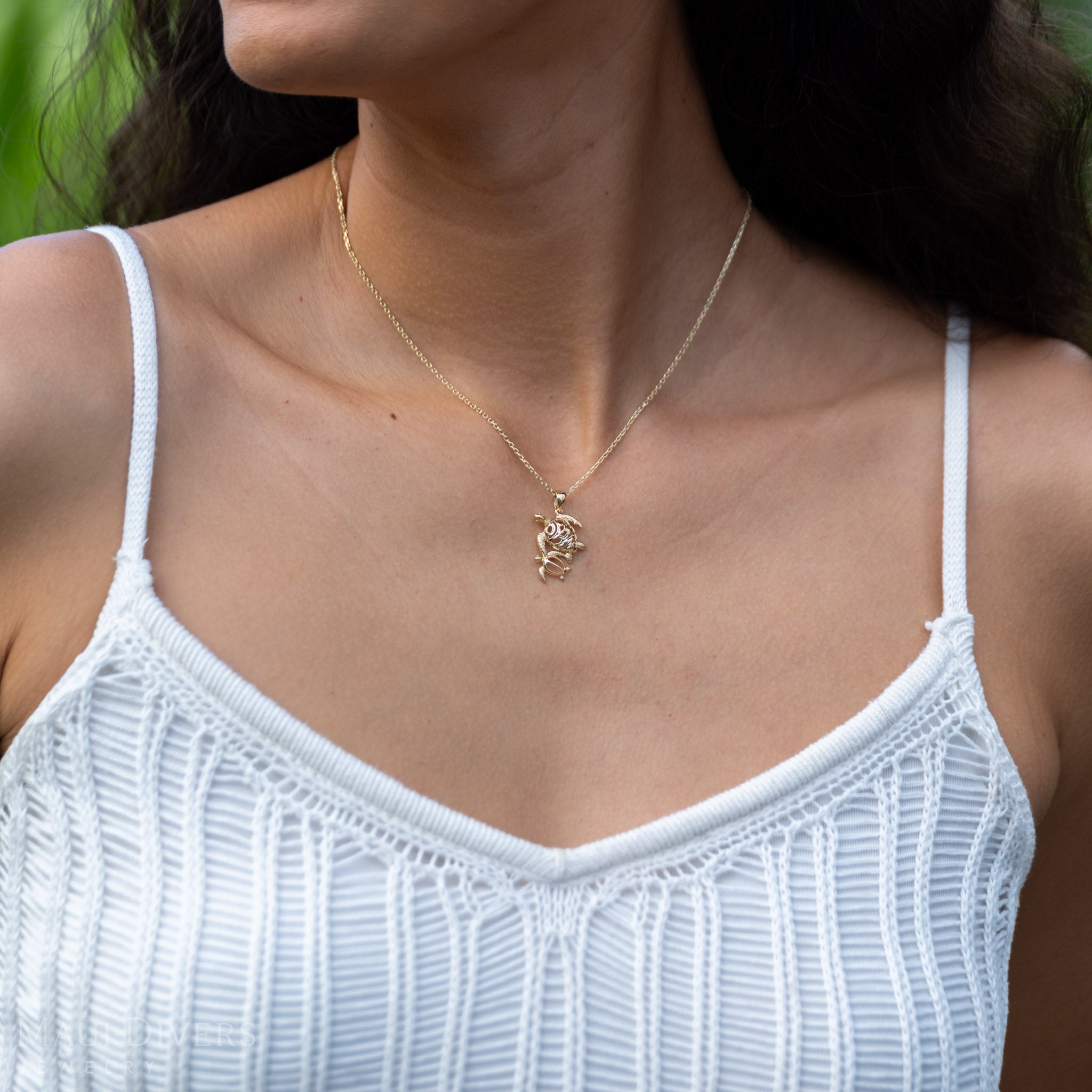 Honu ʻOhana (Family) Pendant in Gold - 19mm