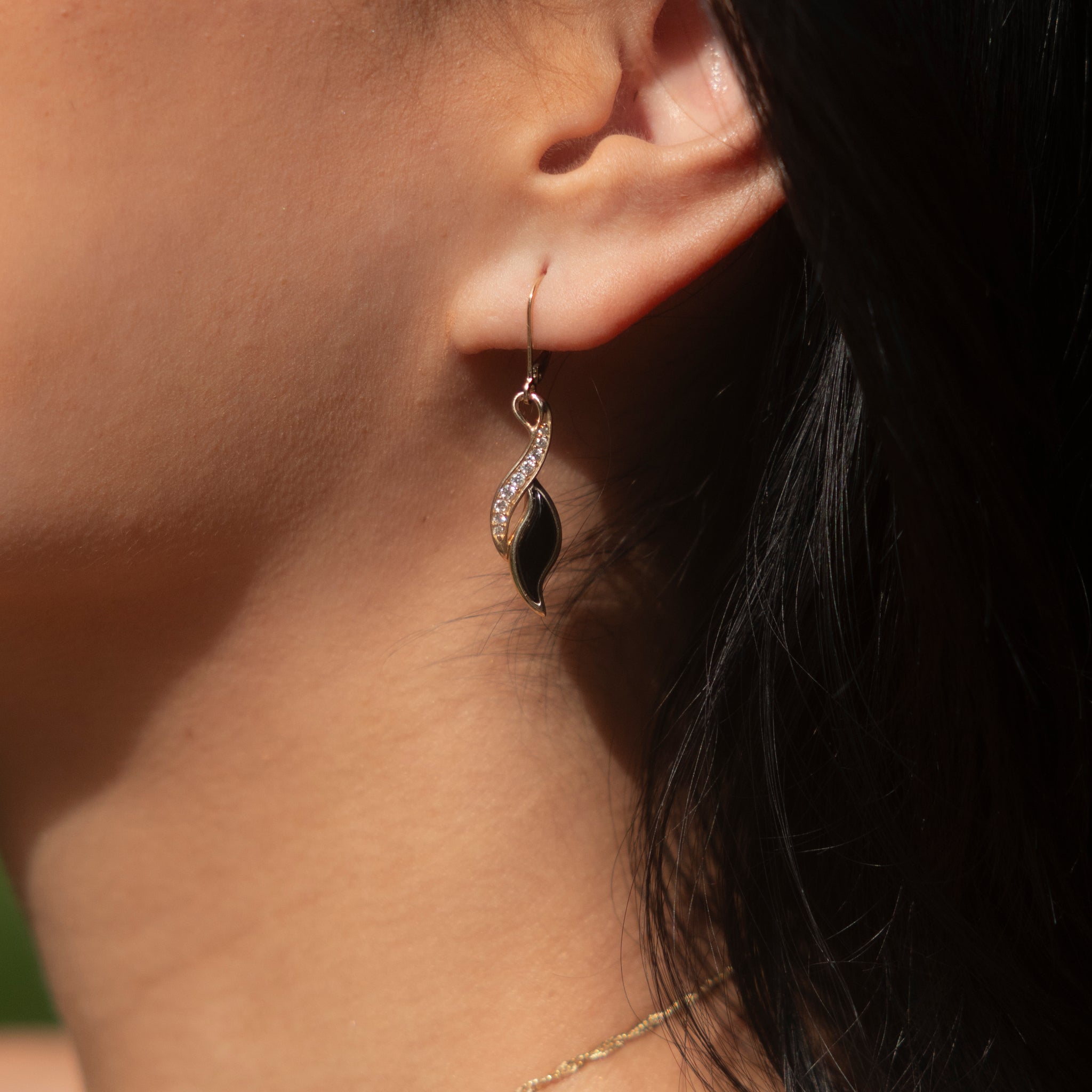 Paradise Black Coral Earrings in Gold with Diamonds