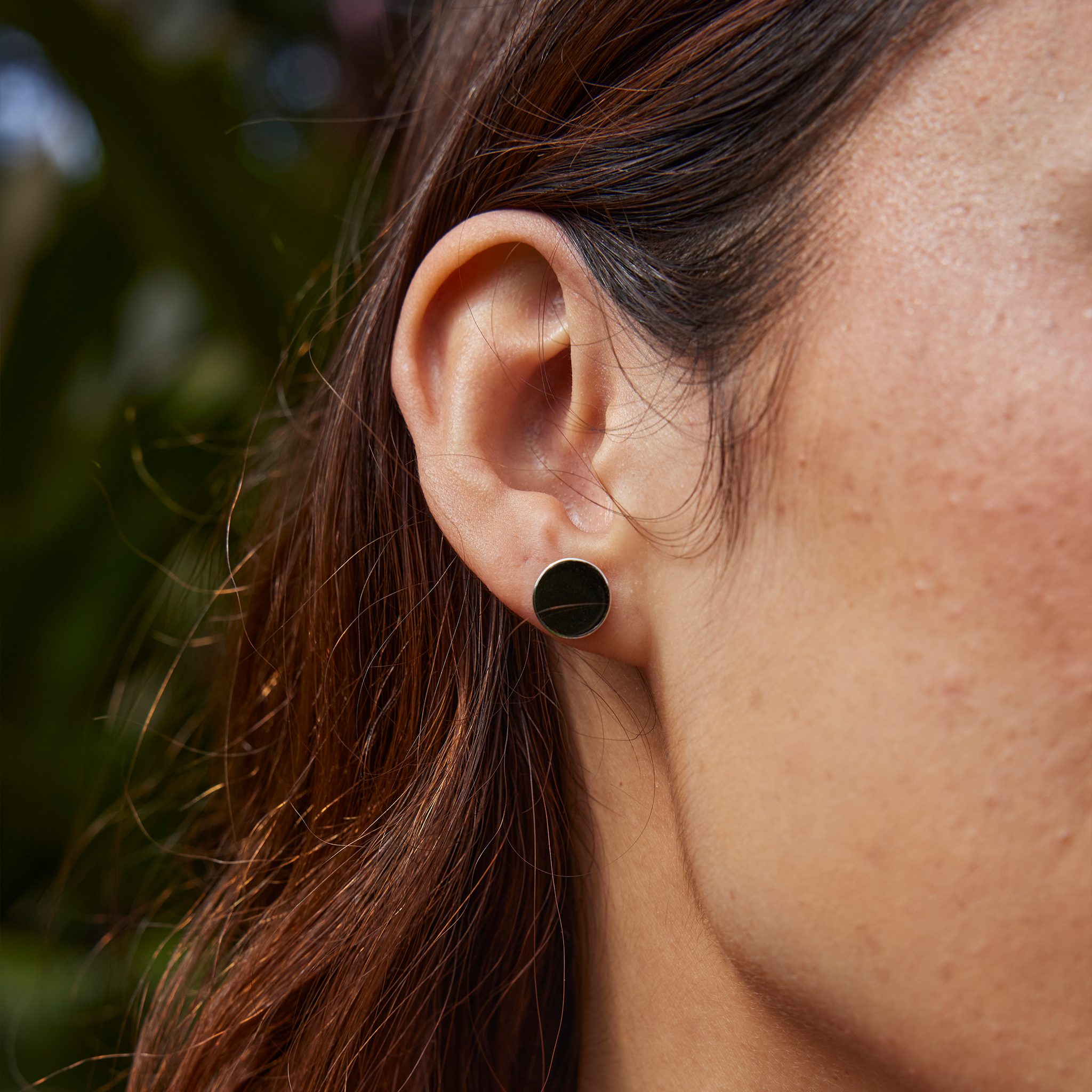 Eclipse Black Coral Earrings in White Gold - 9mm