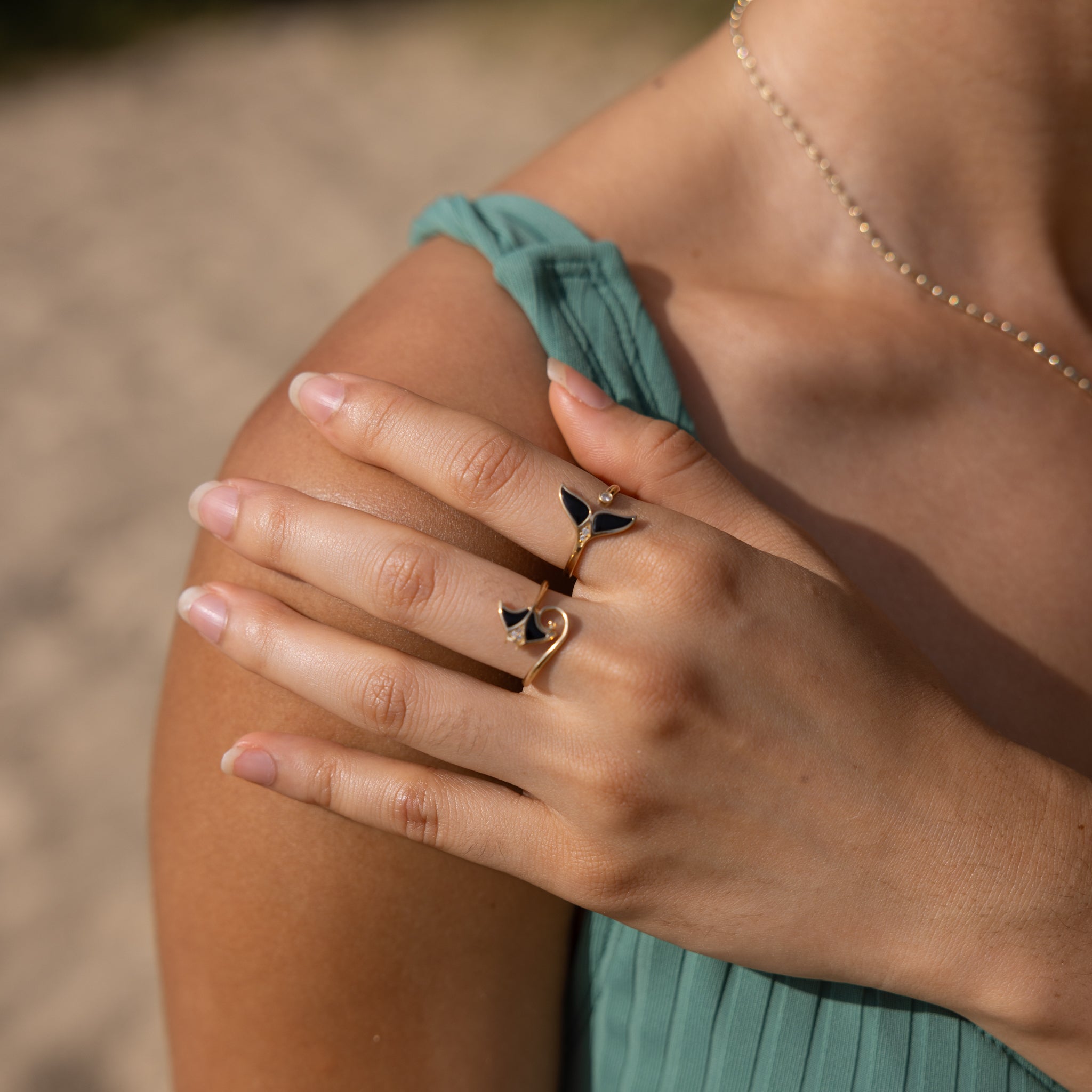 Sealife Manta Ray Black Coral Ring in Gold with Diamonds - 12mm