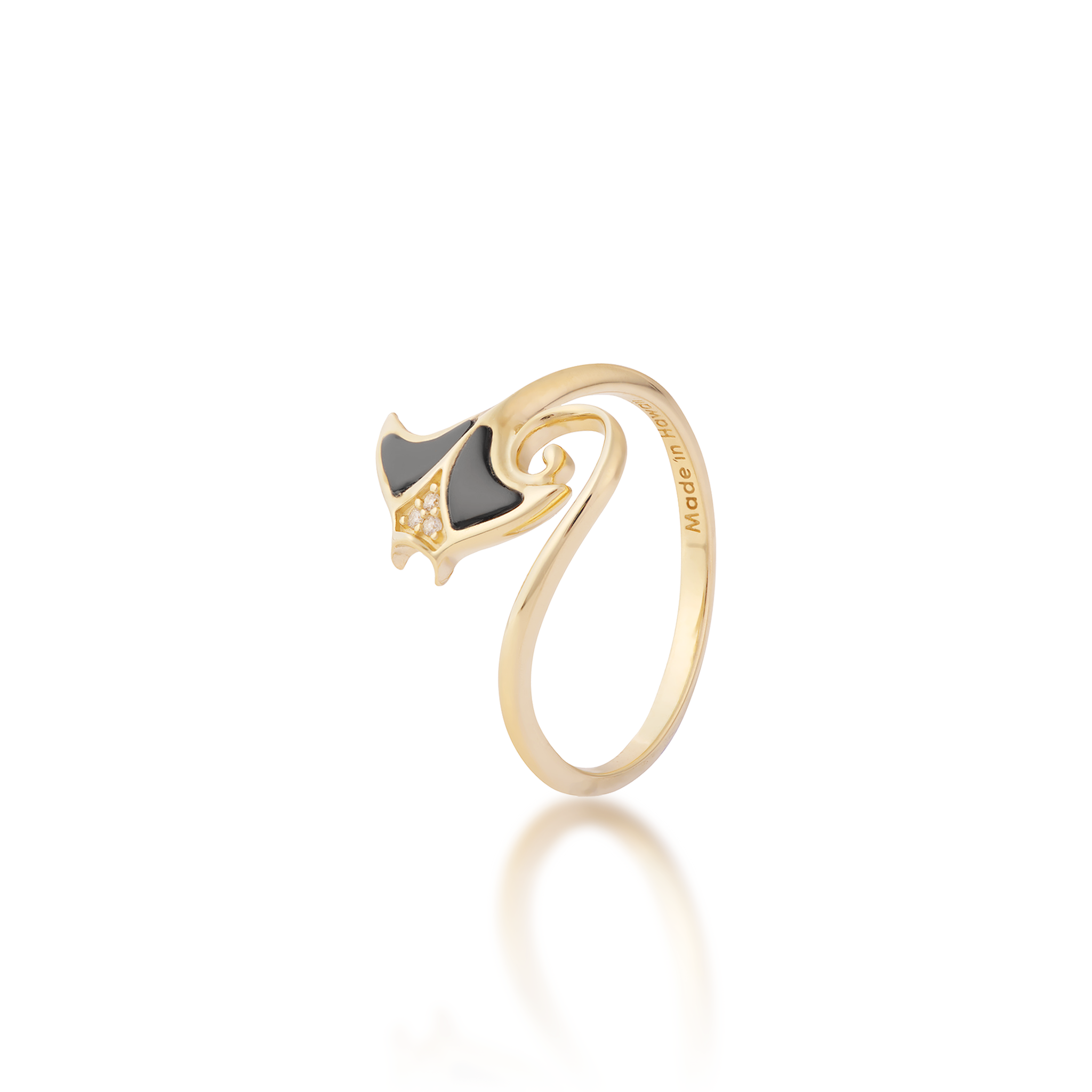 Sealife Manta Ray Black Coral Ring in Gold with Diamonds - 12mm