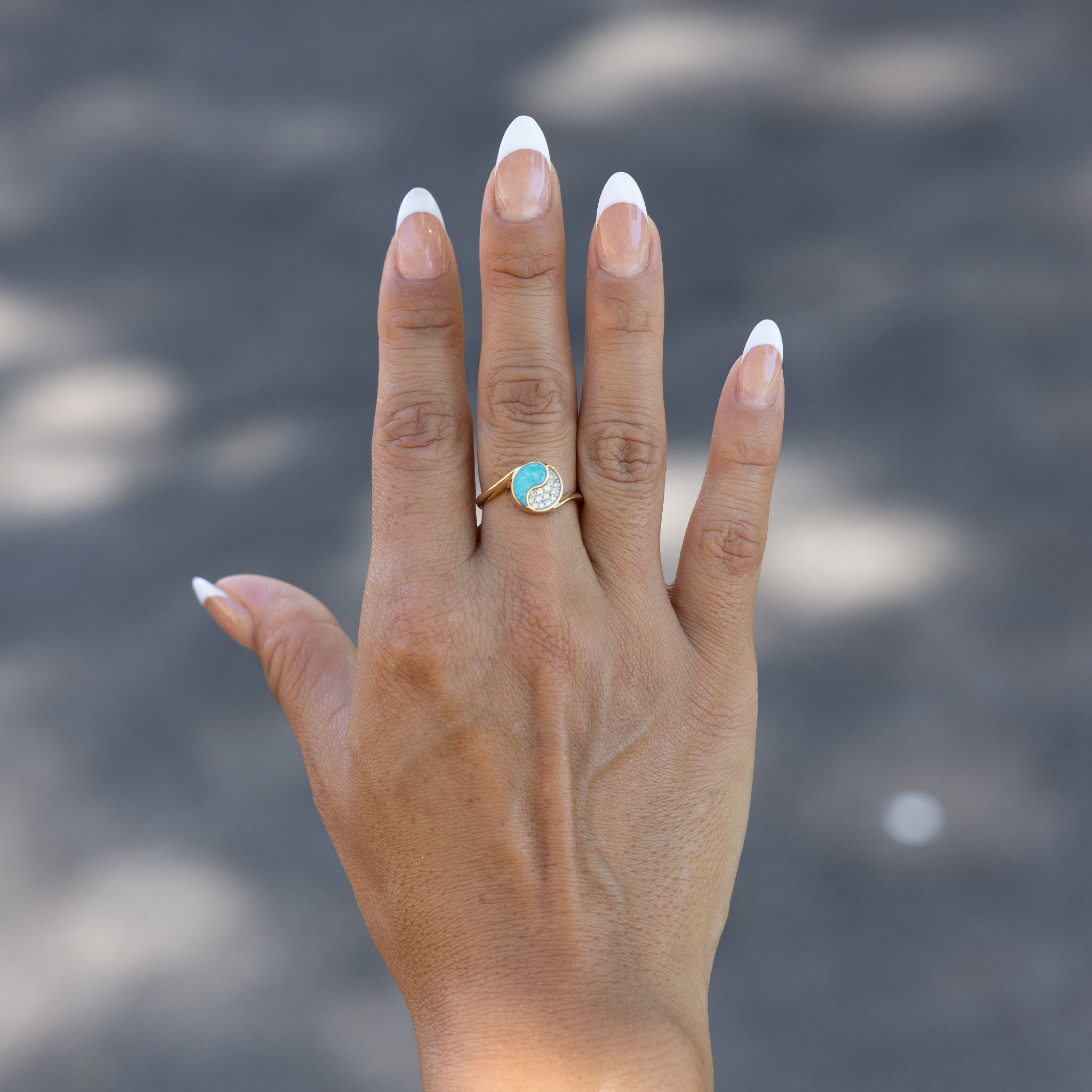 Yin Yang Turquoise Ring in Gold with Diamonds - 10mm