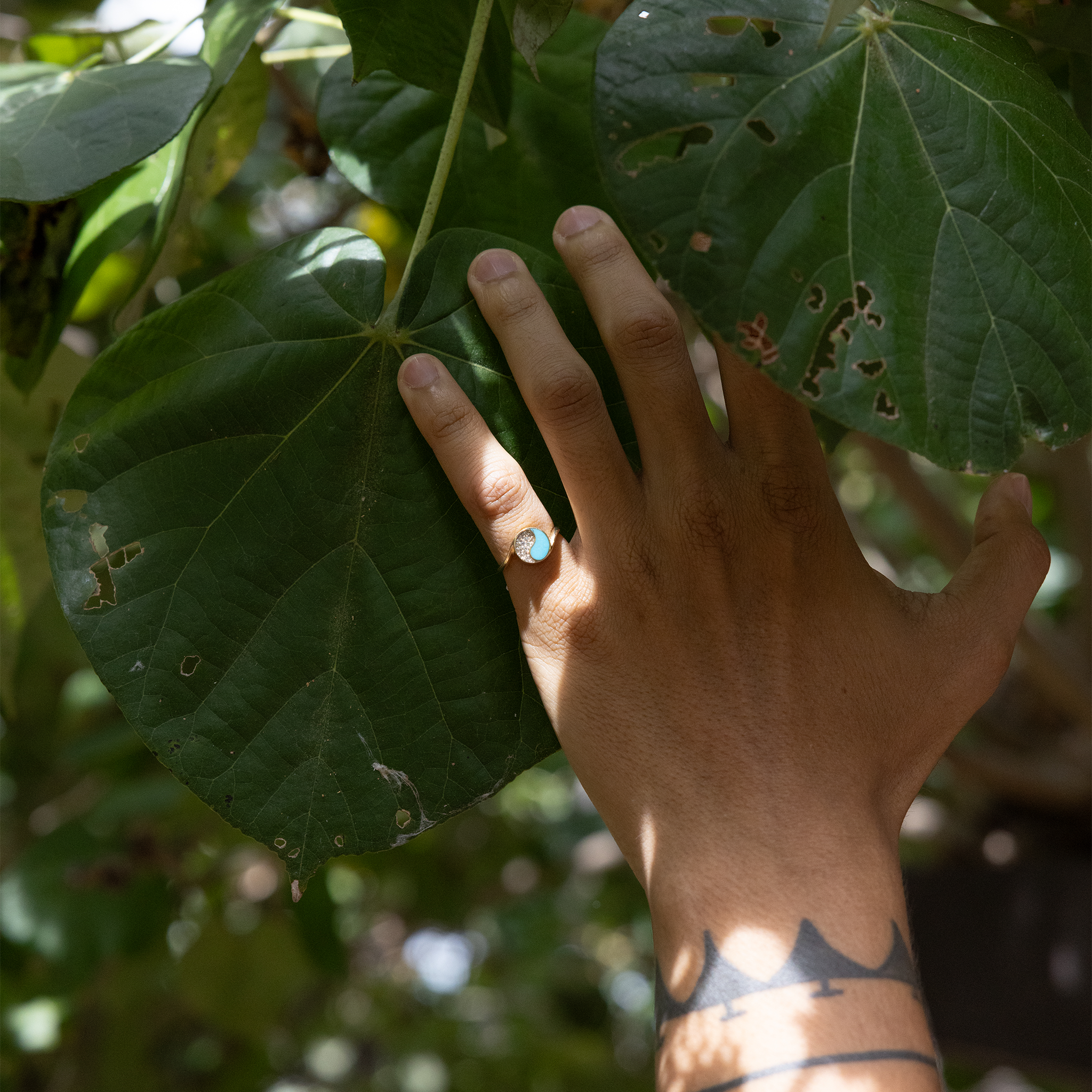 Yin Yang Turquoise Ring in Gold with Diamonds - 10mm