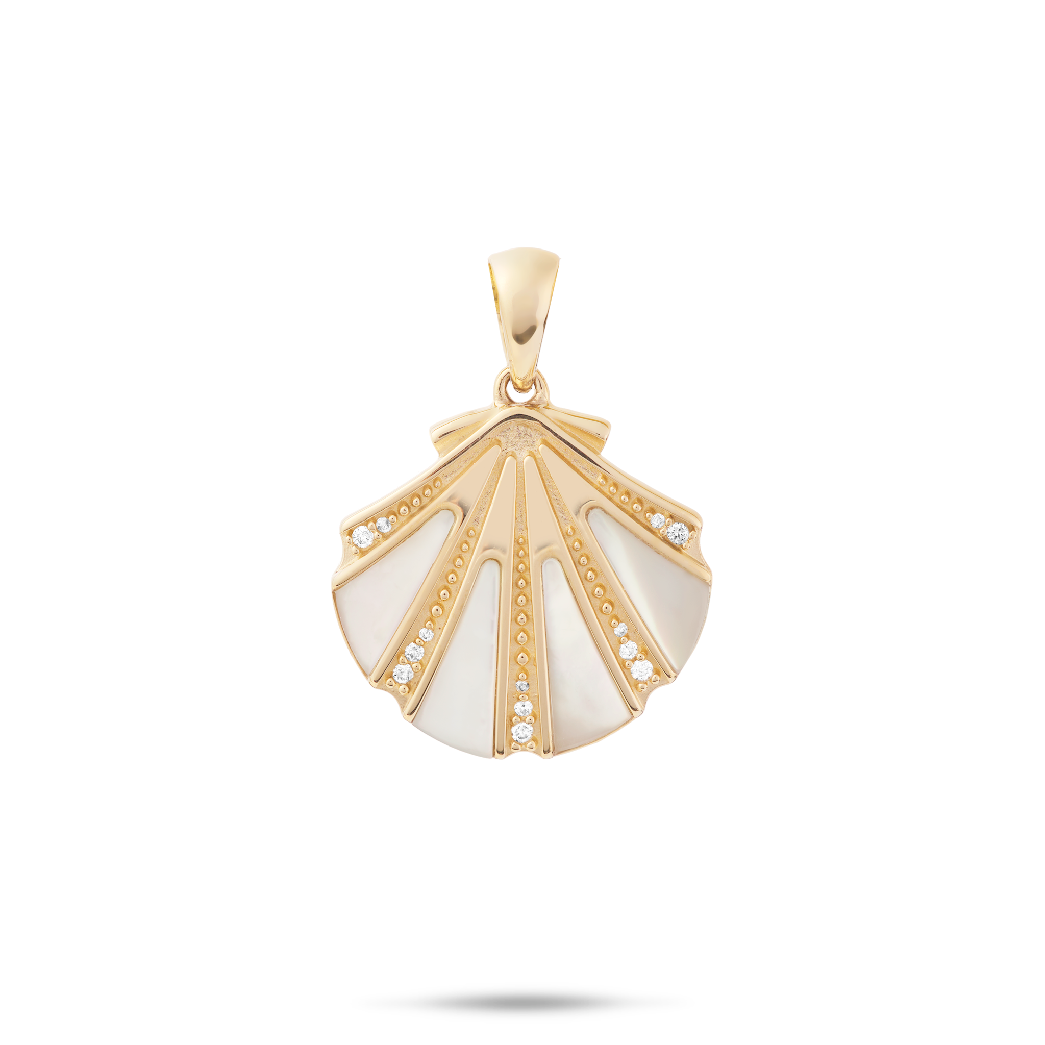 Sealife Seashell Mother of Pearl Pendant in Gold with Diamonds - 18mm