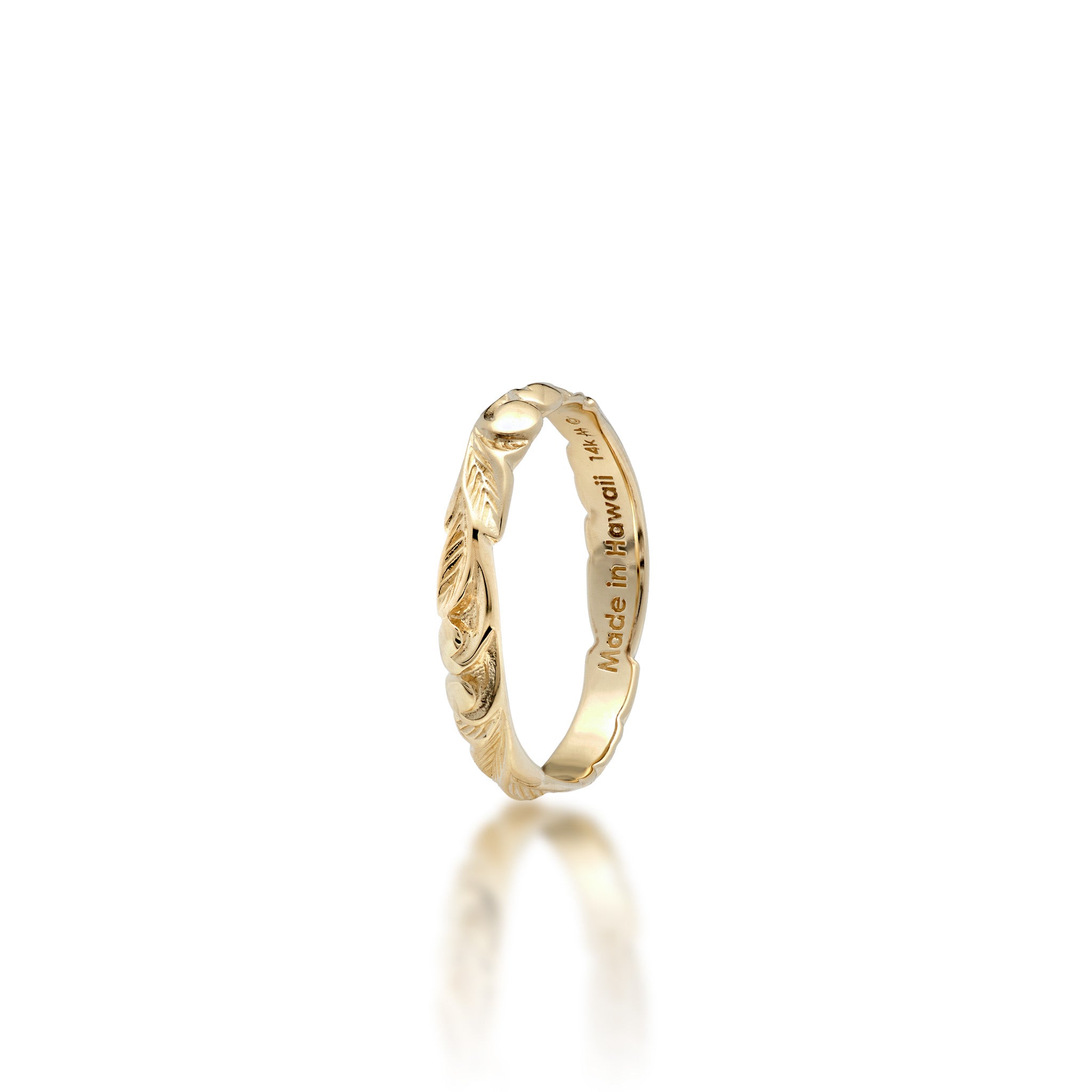 3mm Hawaiian Heirloom Ring in 14k Yellow Gold with maile leaf and fern scrollwork and ʻMade in Hawaii 14kʻ stamp, shown on a white background