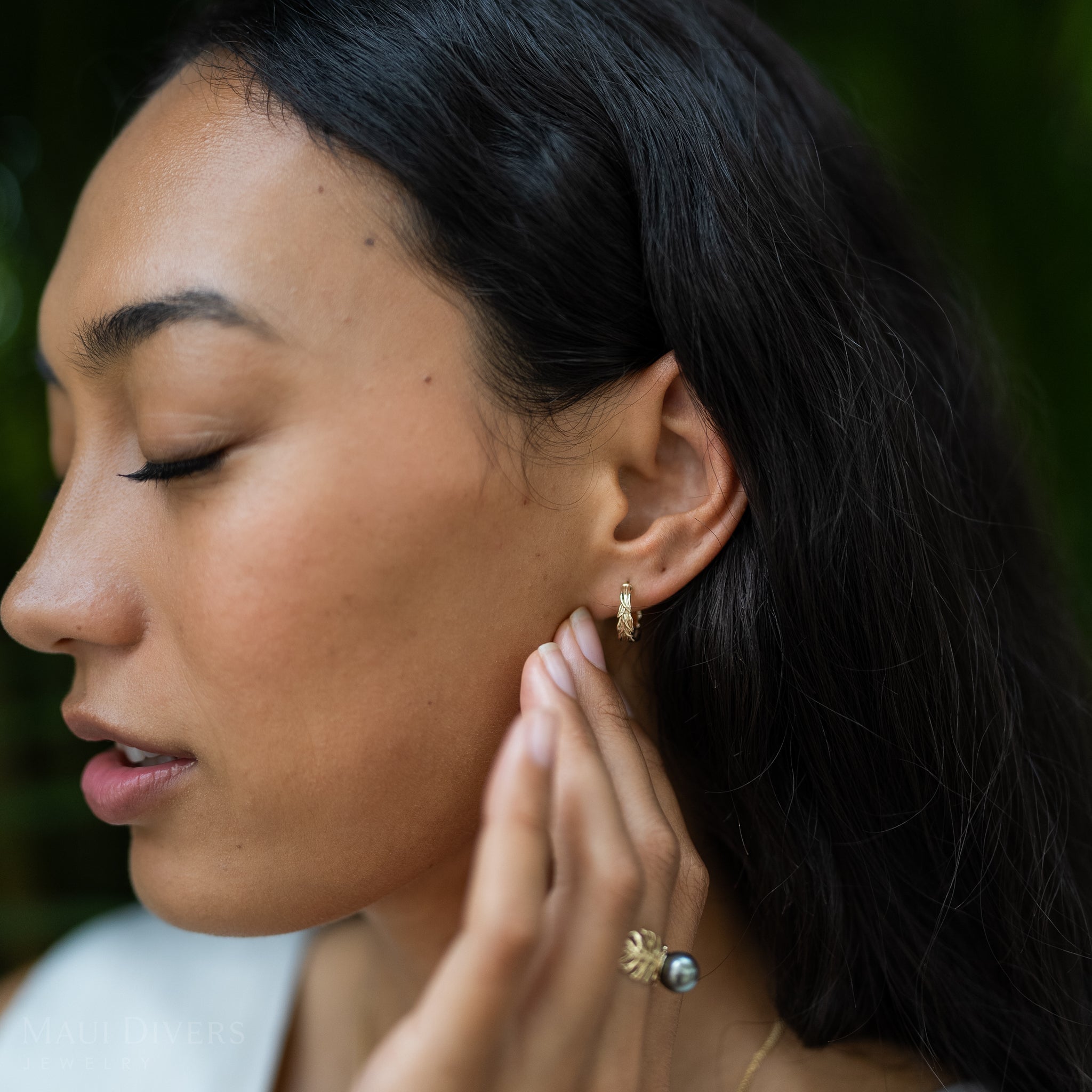 Maile Earrings in Gold - 15mm