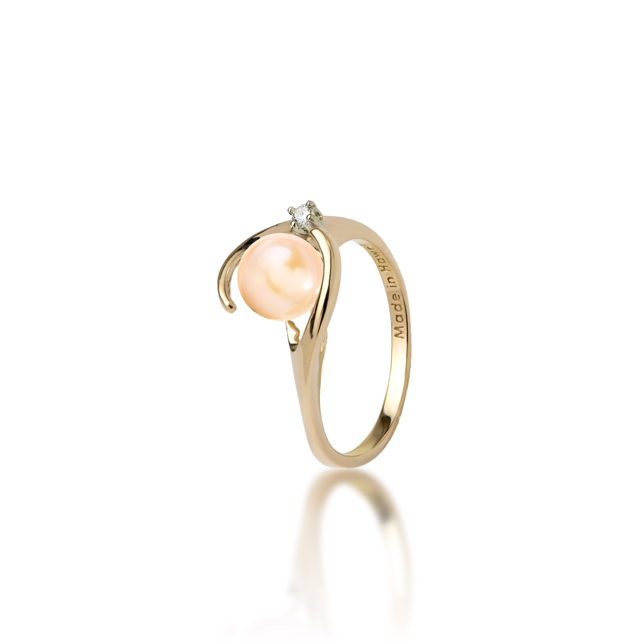 Pick A Pearl Caressing Hands Ring in Gold with Diamond