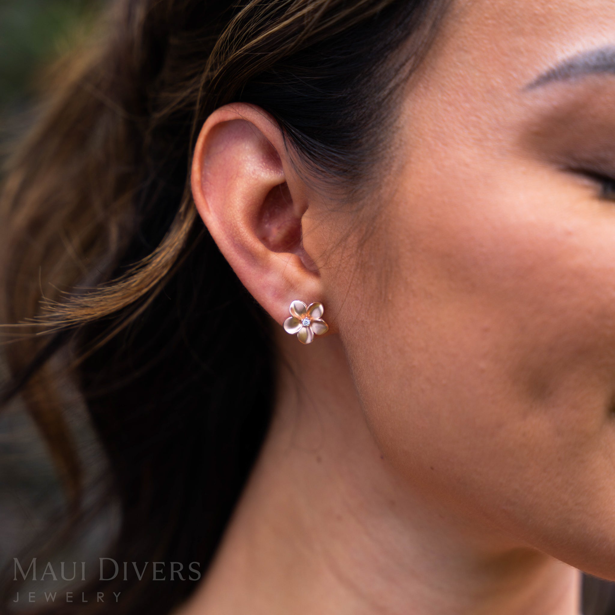 Plumeria Earrings in Rose Gold with Diamond - 13mm