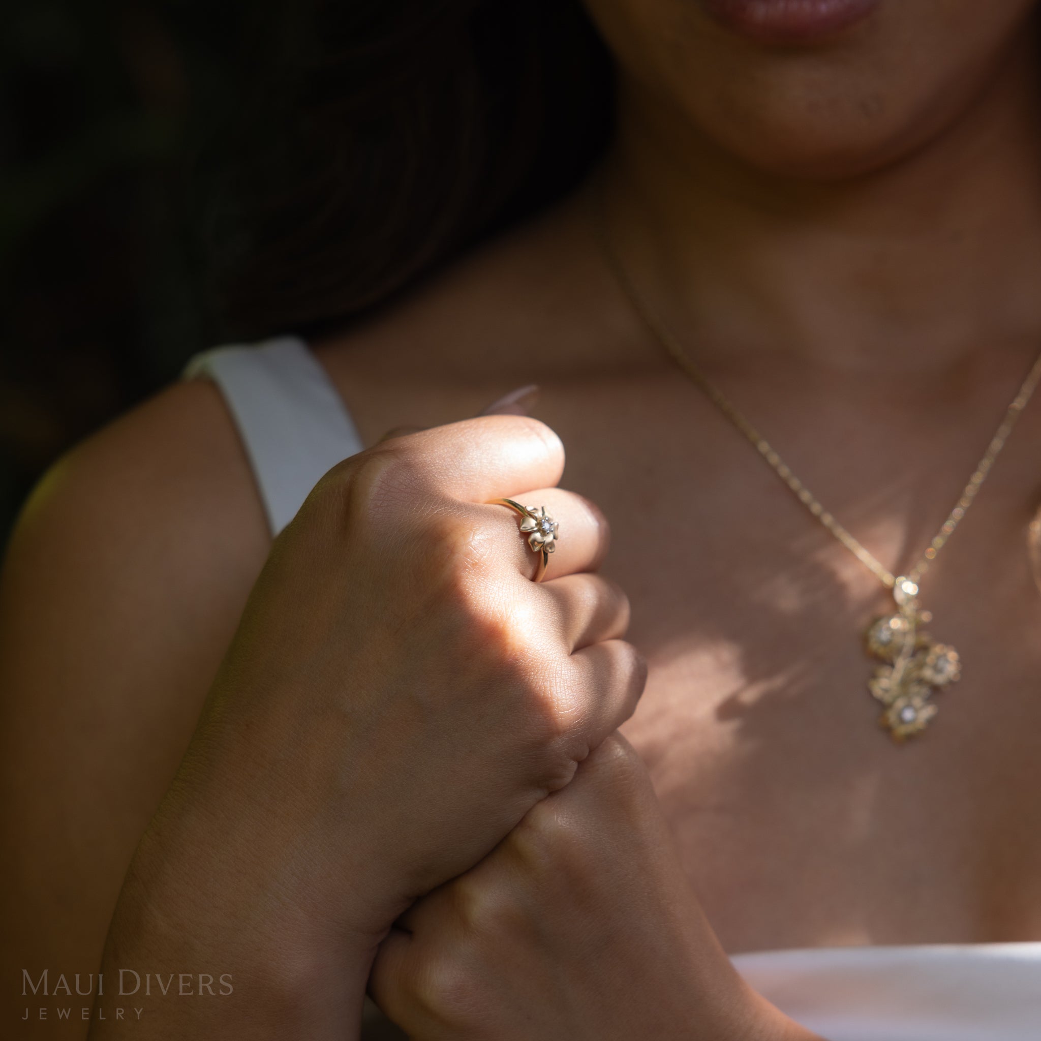 Nāʻū Ring in Gold with Diamond - 10mm