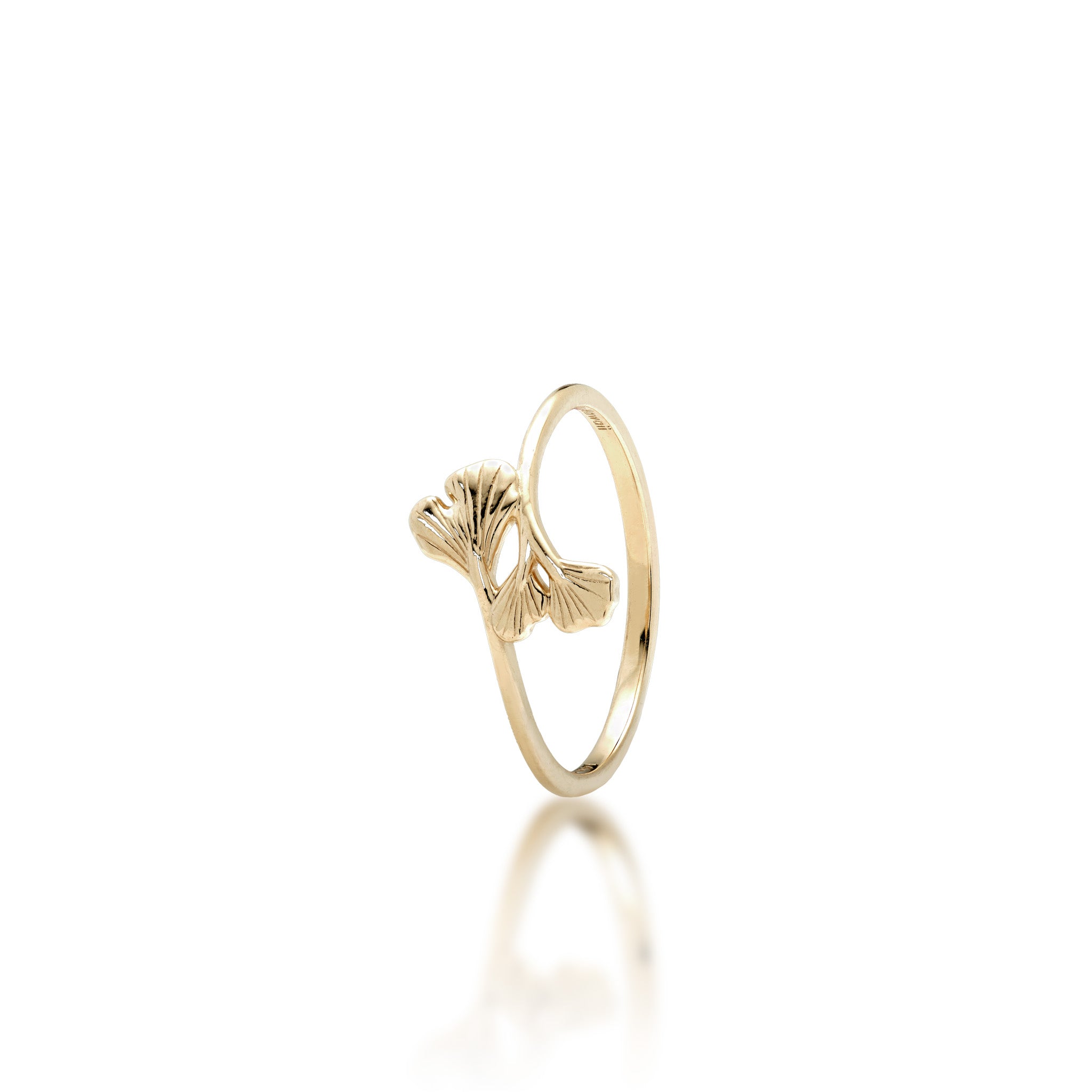 10mm ʻIwaʻiwa (Maiden Hair) Fern Ring in 14k Yellow Gold with a high-polish finish on a white background