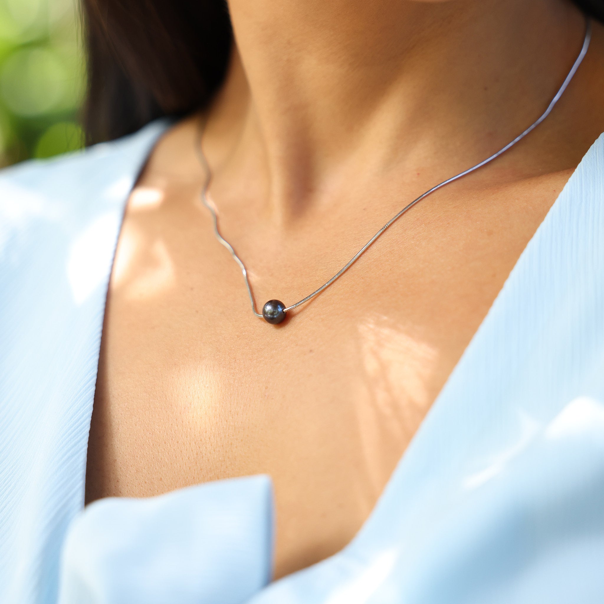 18" Tahitian Black Pearl Necklace in Sterling Silver