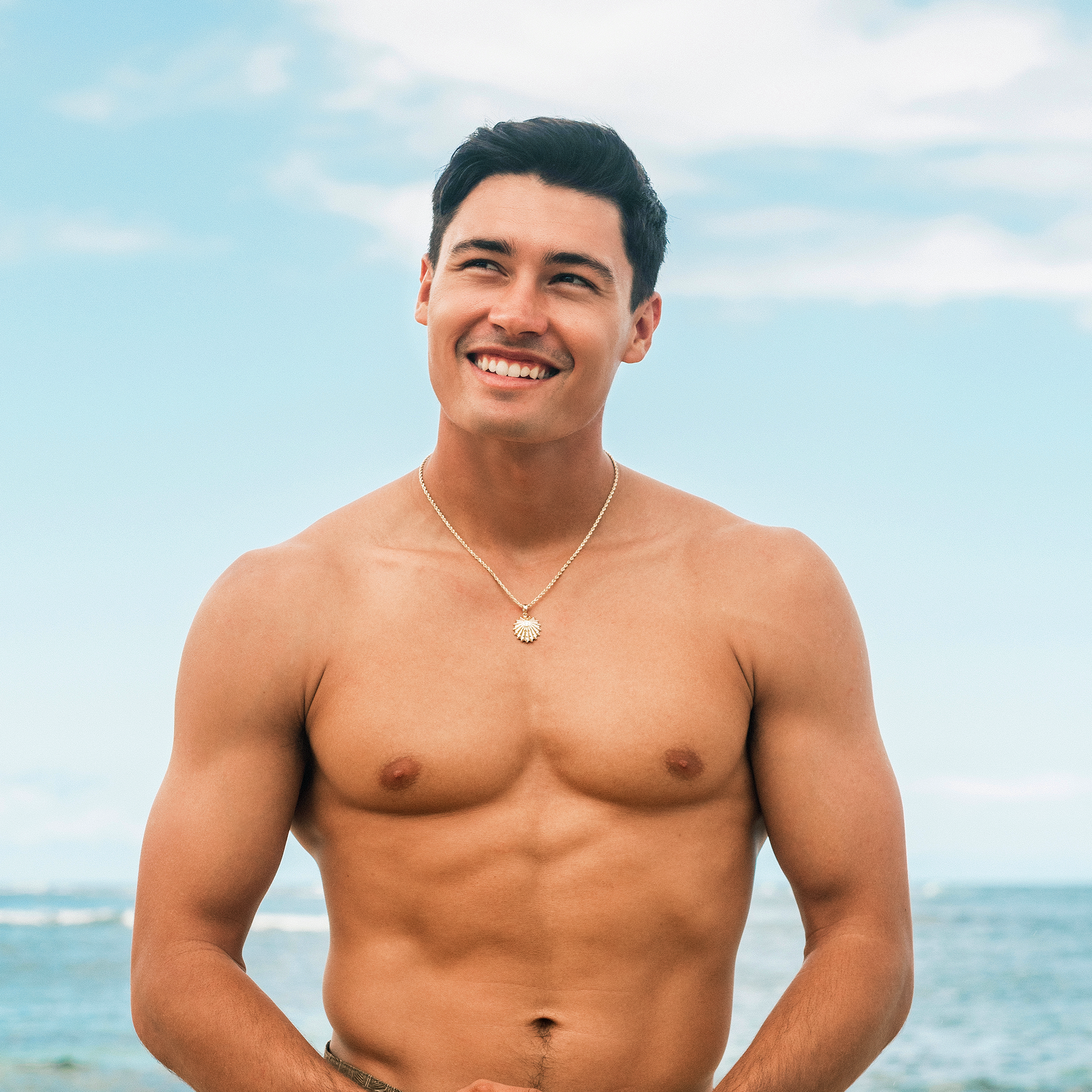 ʻOpihi Pendant in Gold with Lab Grown Diamond - 25mm