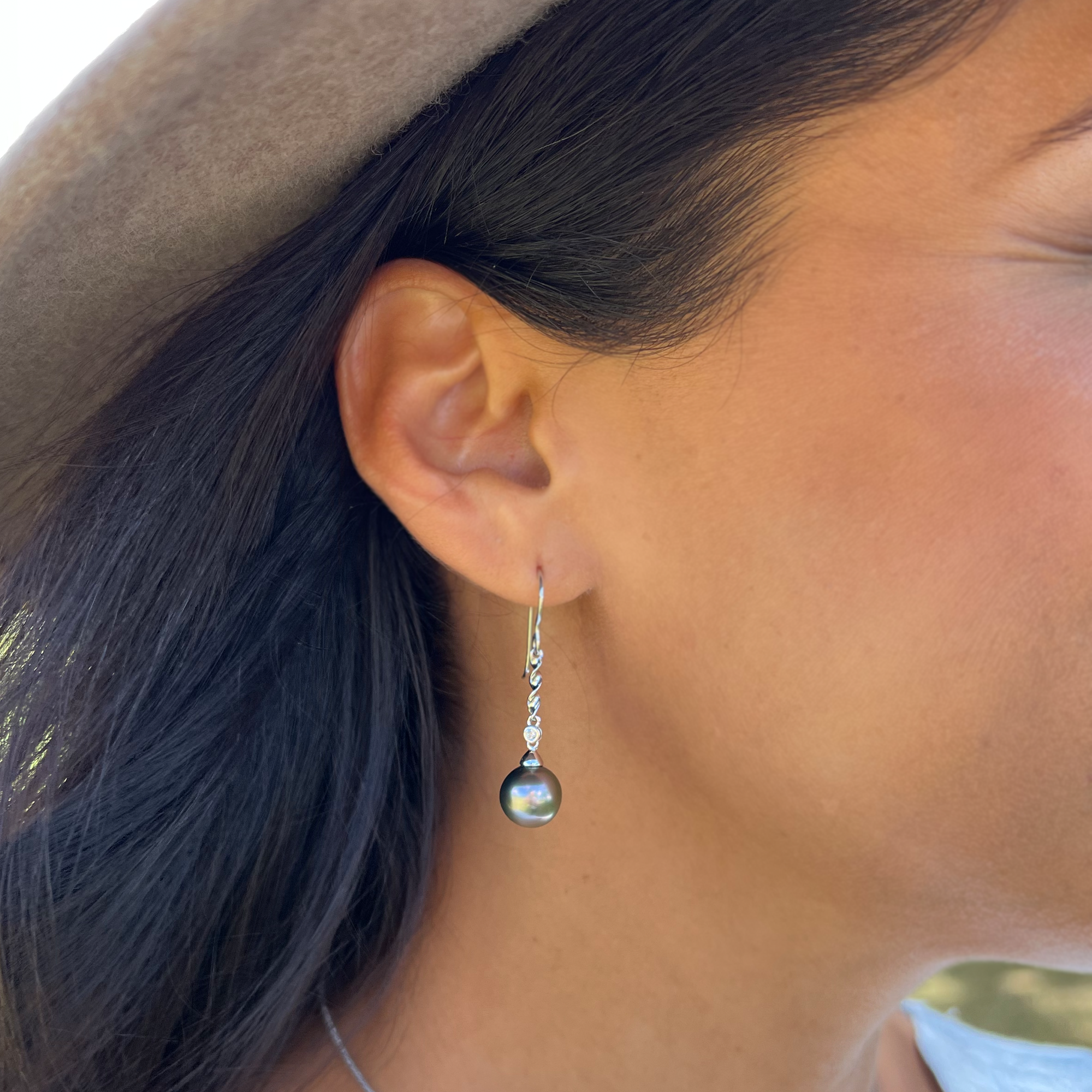 Tahitian Black Pearl DangleEarrings in White Gold with Diamonds - Model Photo